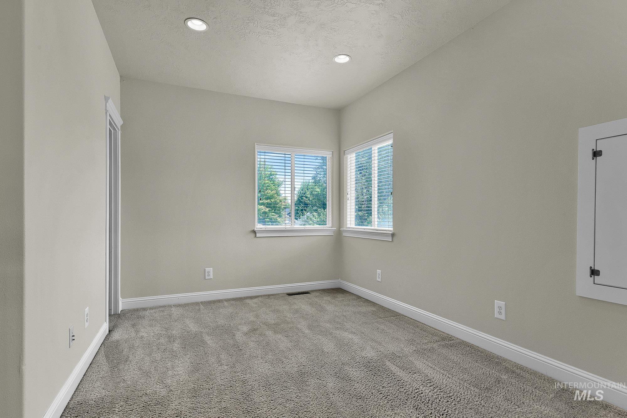 2172 W Cedar Grove, Meridian, Idaho 83646, 5 Bedrooms, 3.5 Bathrooms, Residential For Sale, Price $750,000, 98993315