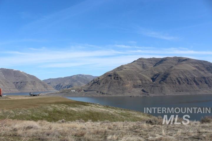 NNA Silcott Road, Clarkston, Washington 99403, Land For Sale, Price $1,890,000, 98993317