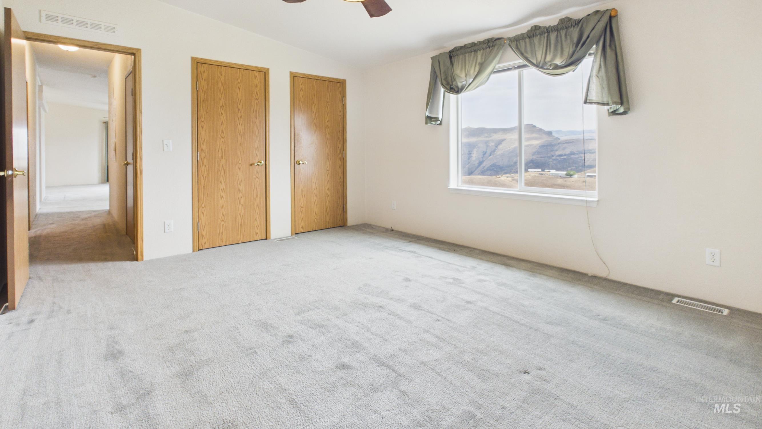 146 Hammer Creek Rd, White Bird, Idaho 83554, 3 Bedrooms, 2 Bathrooms, Residential For Sale, Price $525,000,MLS 98993318