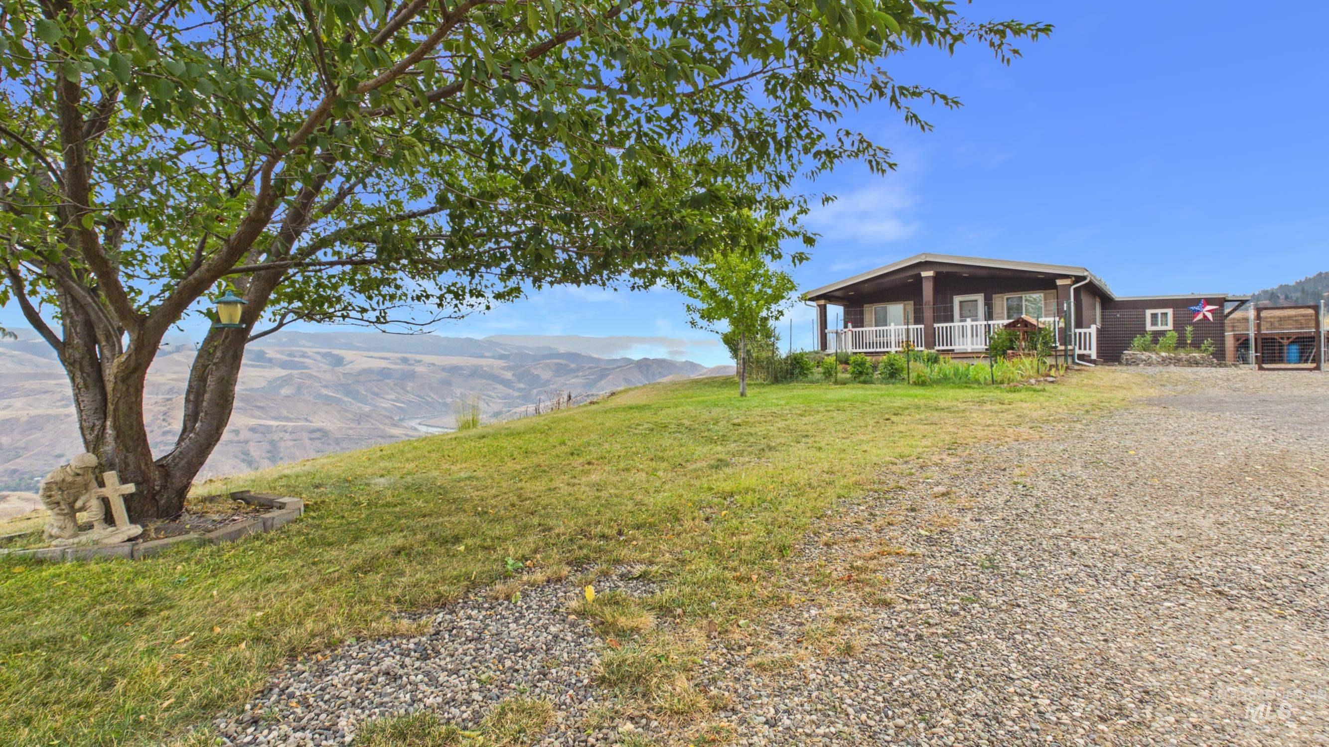 146 Hammer Creek Rd, White Bird, Idaho 83554, 3 Bedrooms, 2 Bathrooms, Residential For Sale, Price $525,000,MLS 98993318