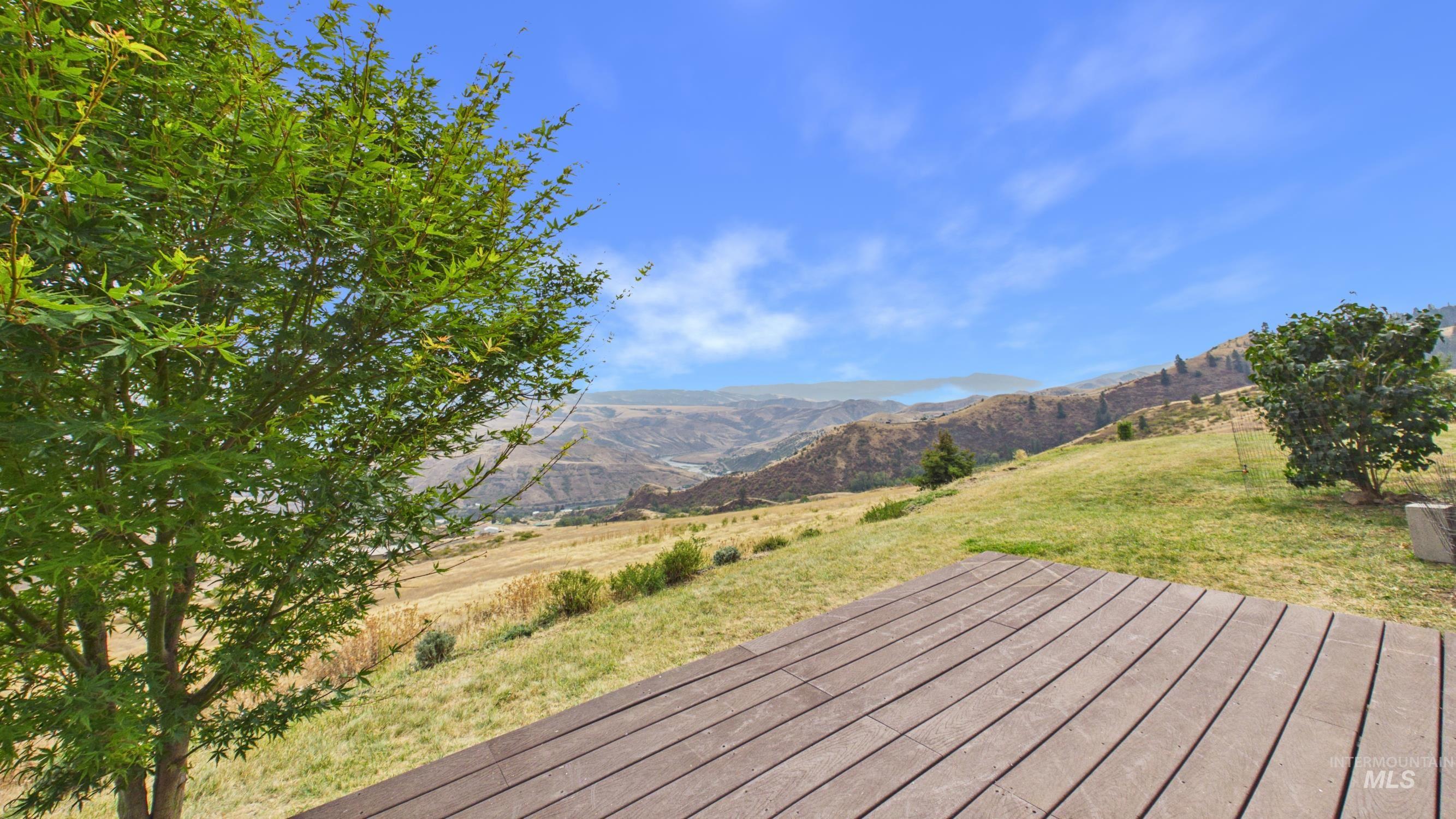 146 Hammer Creek Rd, White Bird, Idaho 83554, 3 Bedrooms, 2 Bathrooms, Residential For Sale, Price $525,000,MLS 98993318