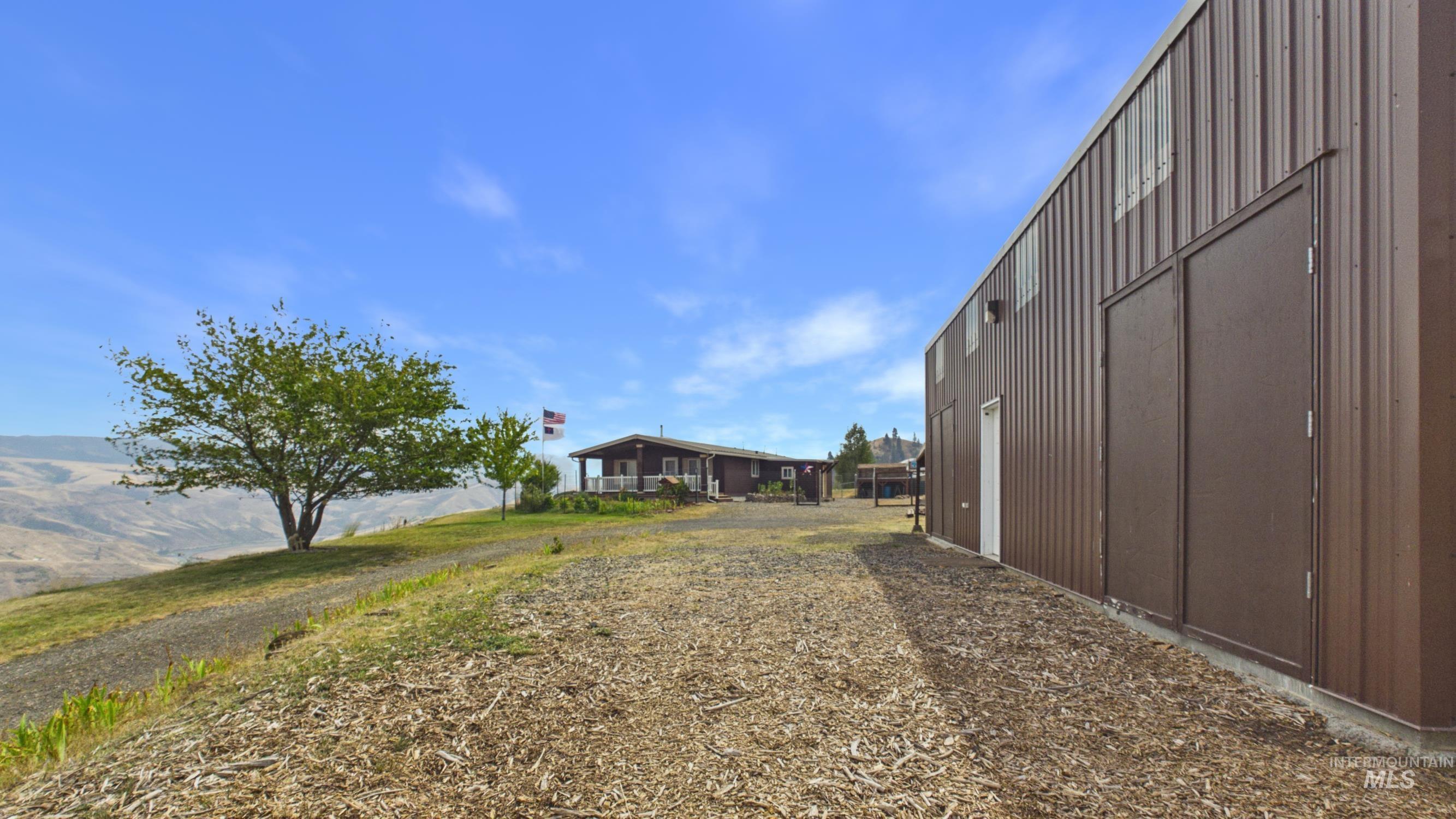146 Hammer Creek Rd, White Bird, Idaho 83554, 3 Bedrooms, 2 Bathrooms, Residential For Sale, Price $525,000,MLS 98993318