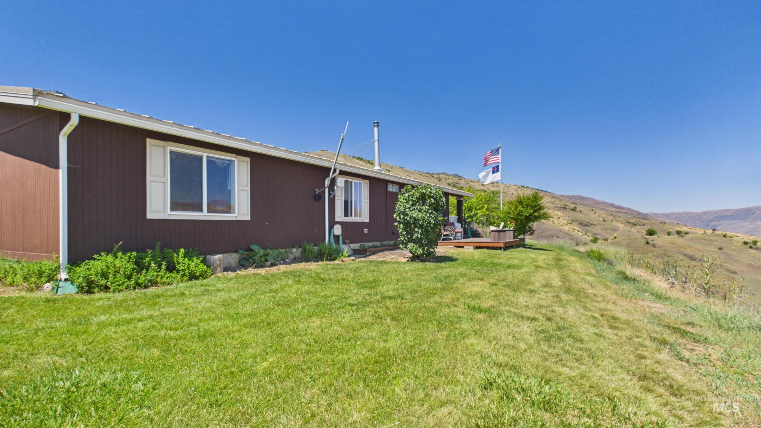 146 Hammer Creek Rd, White Bird, Idaho 83554, 3 Bedrooms, 2 Bathrooms, Residential For Sale, Price $525,000,MLS 98993318