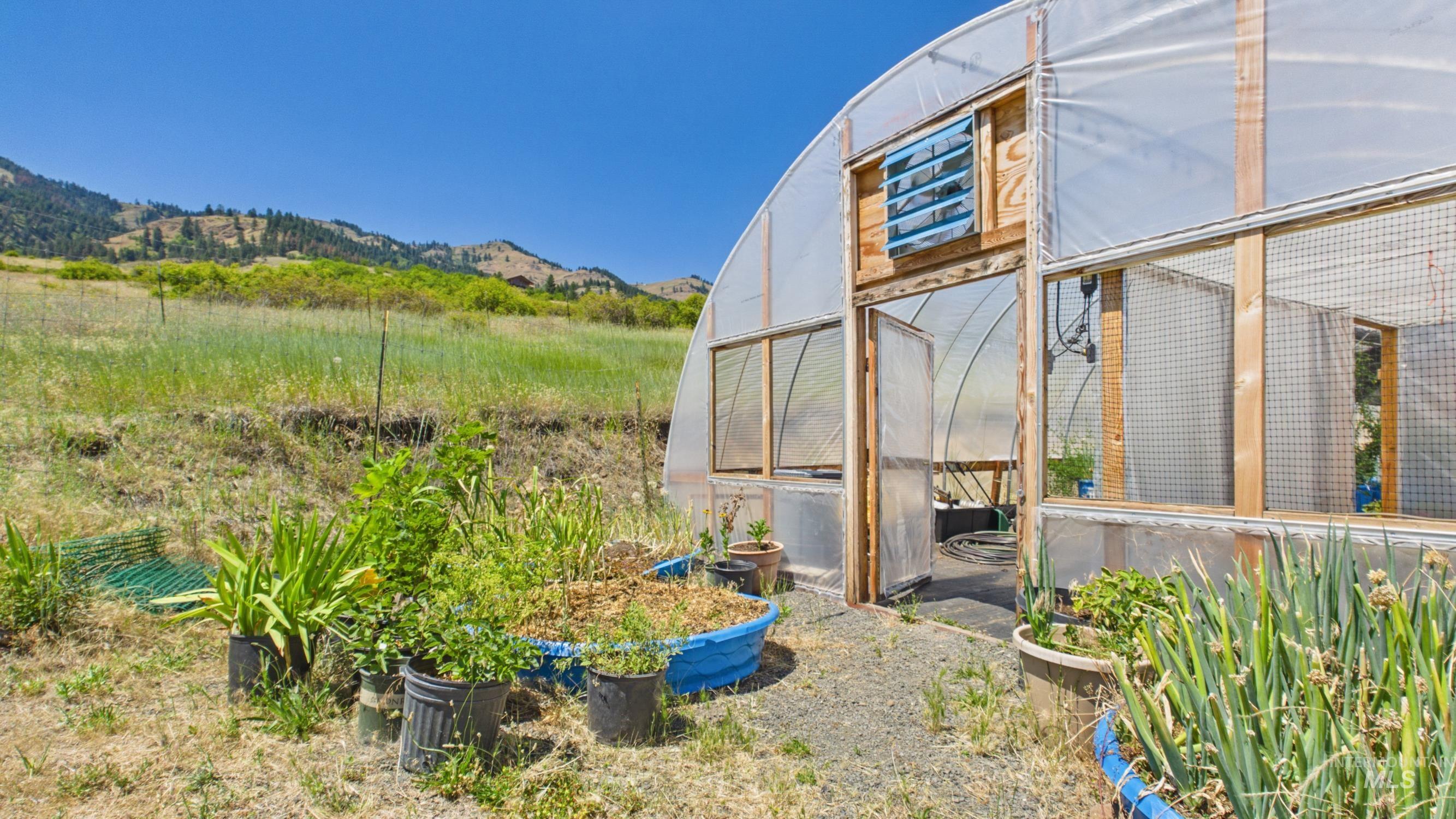 146 Hammer Creek Rd, White Bird, Idaho 83554, 3 Bedrooms, 2 Bathrooms, Residential For Sale, Price $525,000,MLS 98993318