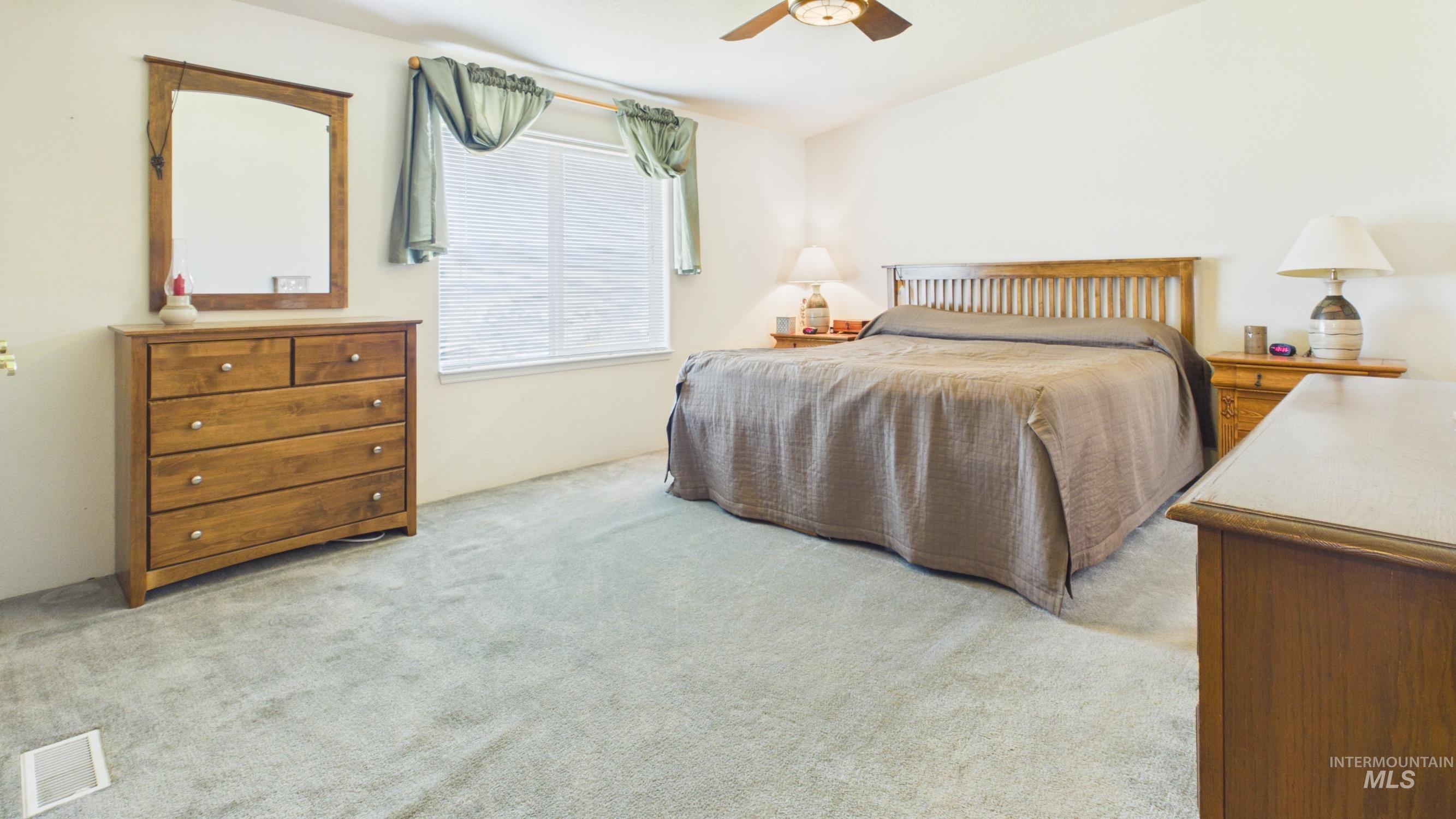 146 Hammer Creek Rd, White Bird, Idaho 83554, 3 Bedrooms, 2 Bathrooms, Residential For Sale, Price $525,000,MLS 98993318