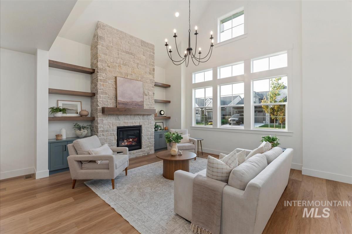 1055 E Escalation St, Meridian, Idaho 83642, 4 Bedrooms, 3 Bathrooms, Residential For Sale, Price $619,900,MLS 98993319