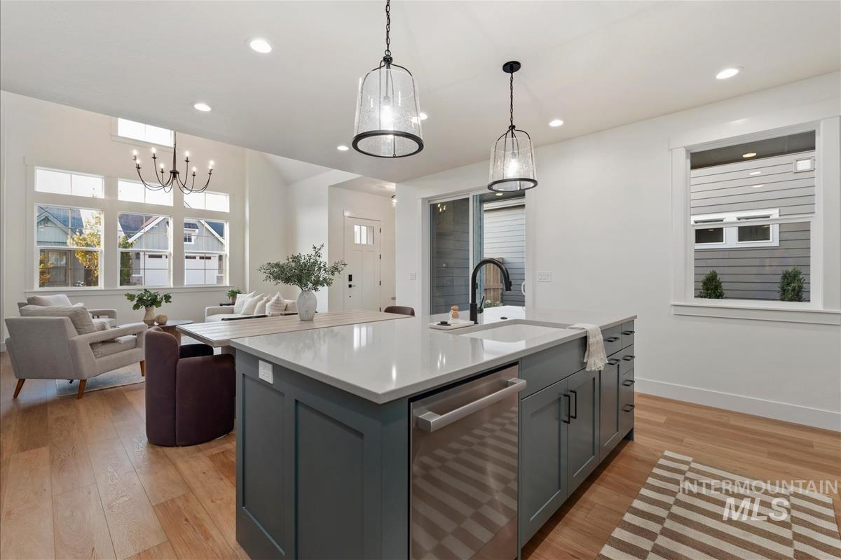 1055 E Escalation St, Meridian, Idaho 83642, 4 Bedrooms, 3 Bathrooms, Residential For Sale, Price $619,900,MLS 98993319