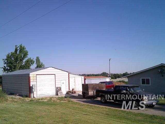 23621 Old Highway 30, Caldwell, Idaho 83607, 3 Bedrooms, 2 Bathrooms, Residential For Sale, Price $450,000, 98993327