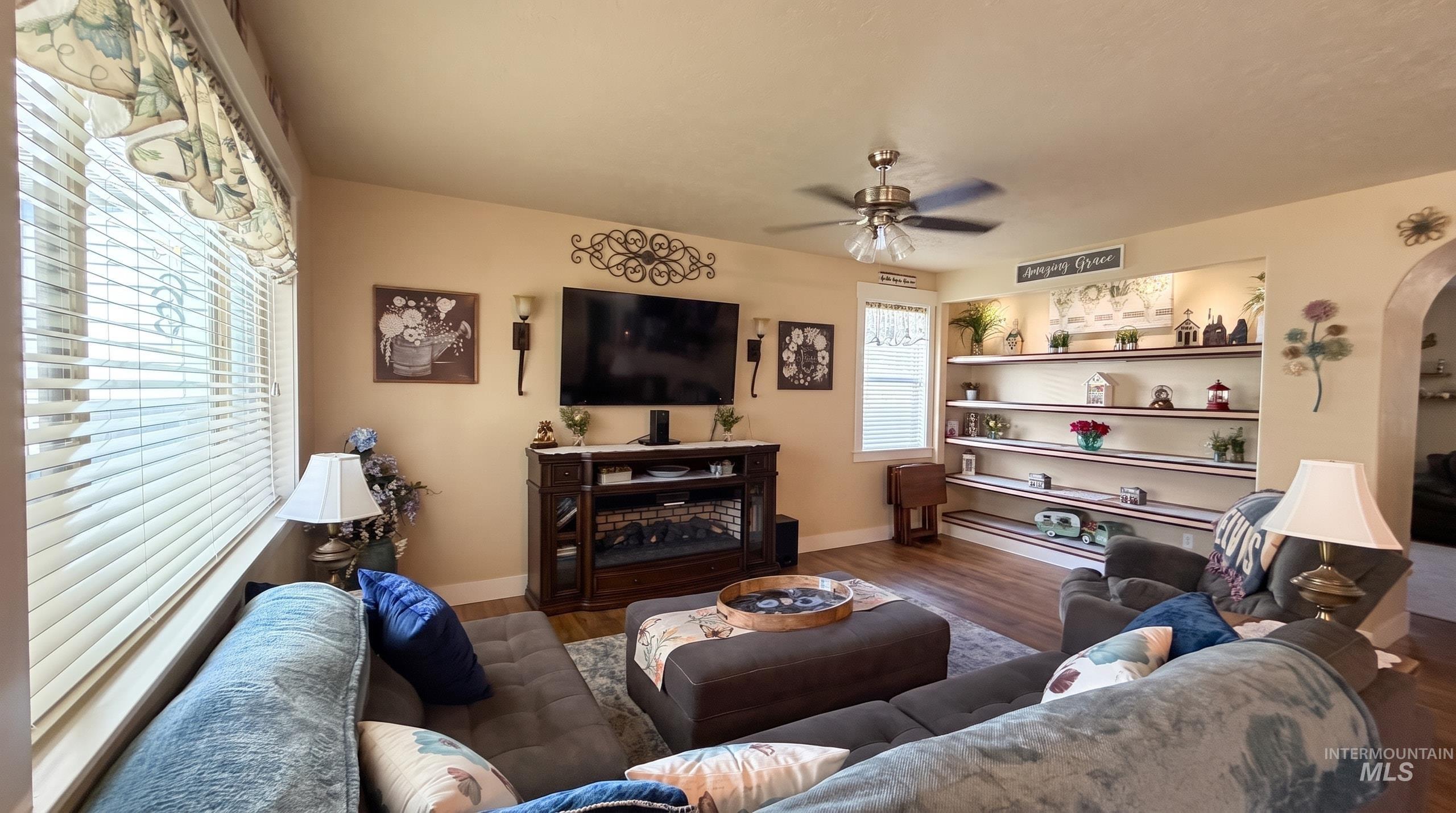 1178 Stallion Springs Way, Middleton, Idaho 83644, 4 Bedrooms, 2 Bathrooms, Residential For Sale, Price $495,000,MLS 98993329