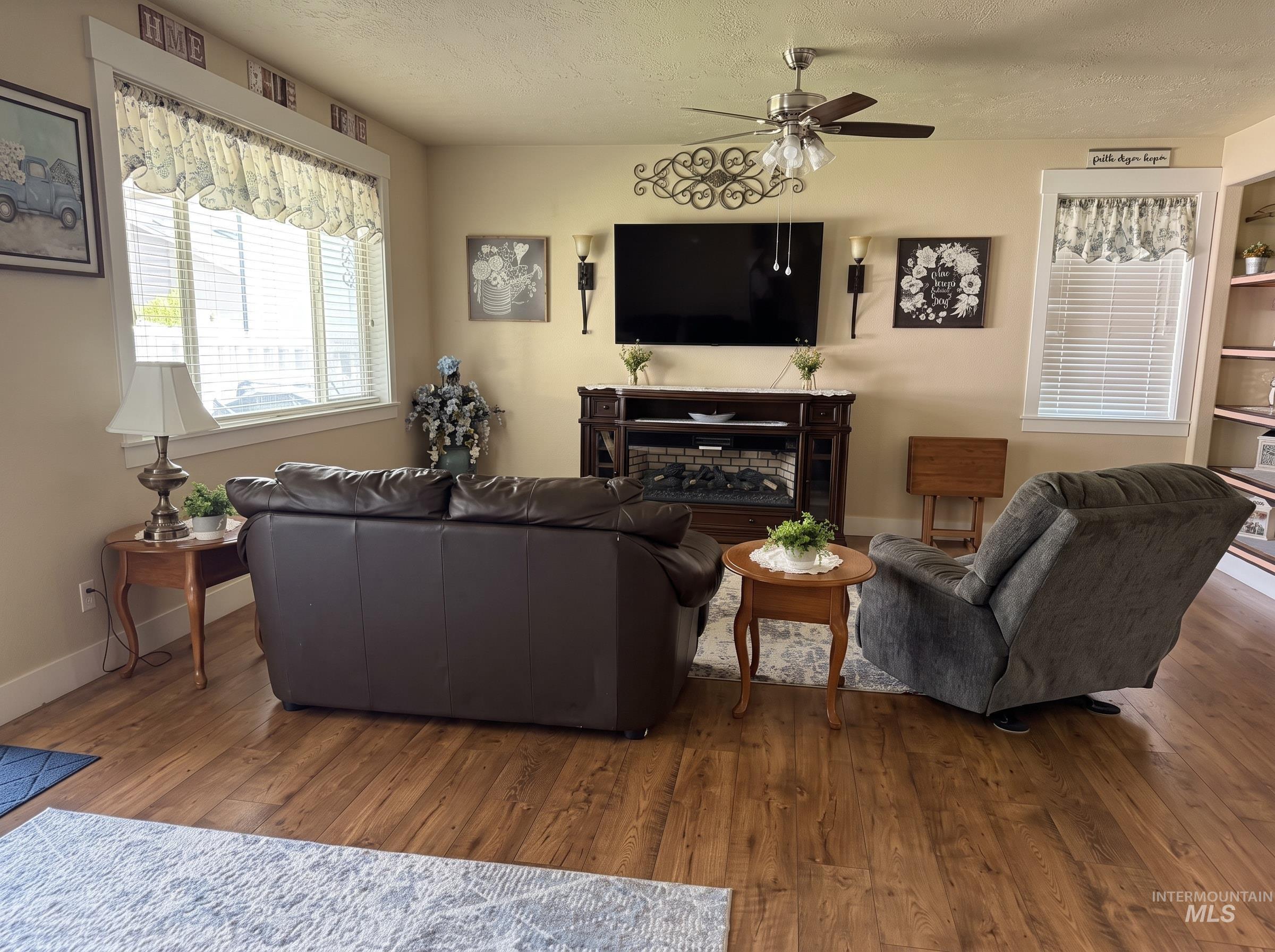 1178 Stallion Springs Way, Middleton, Idaho 83644, 4 Bedrooms, 2 Bathrooms, Residential For Sale, Price $495,000,MLS 98993329