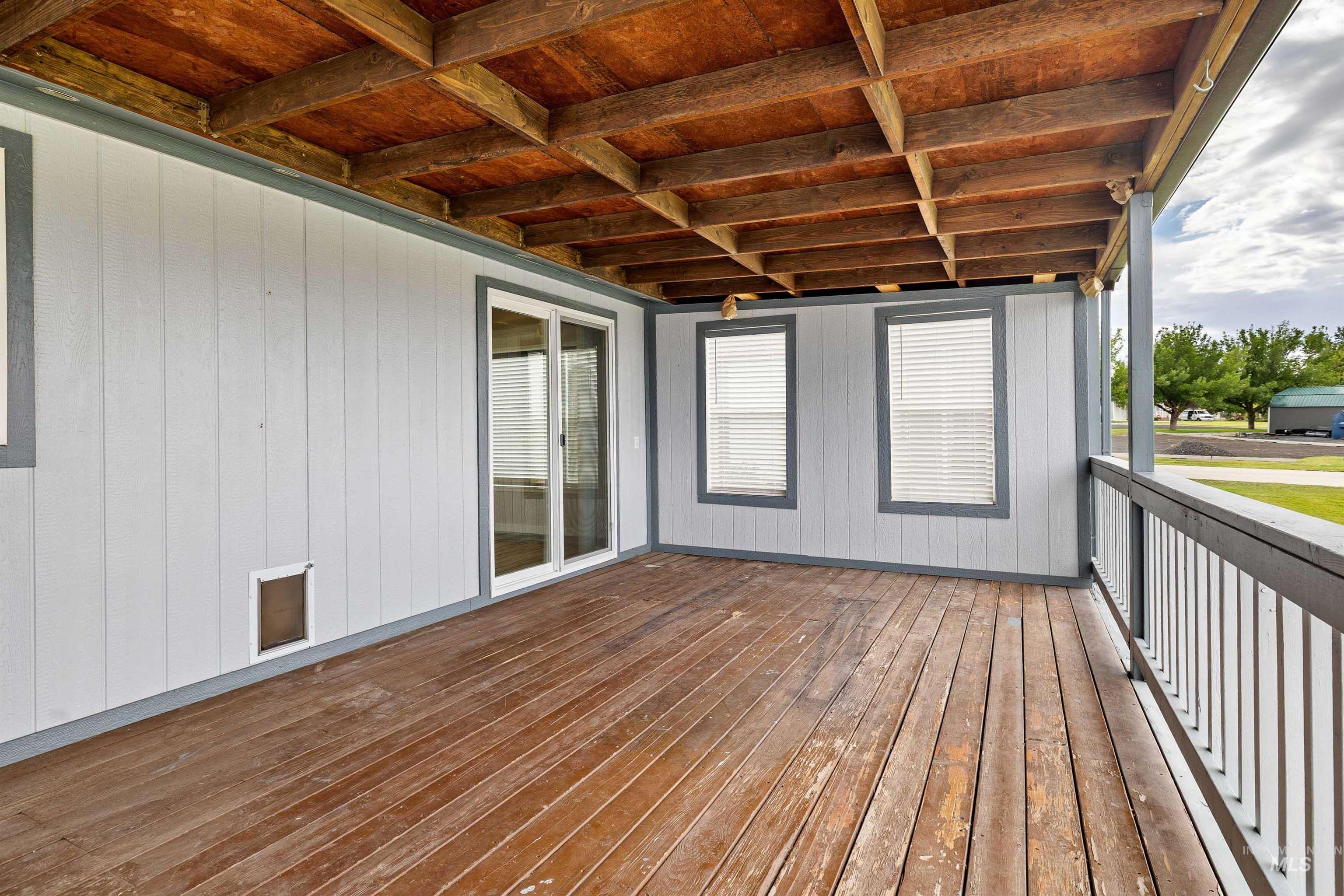 910 Moonglo, Buhl, Idaho 83316, 3 Bedrooms, 2 Bathrooms, Residential For Sale, Price $179,900, 98993330