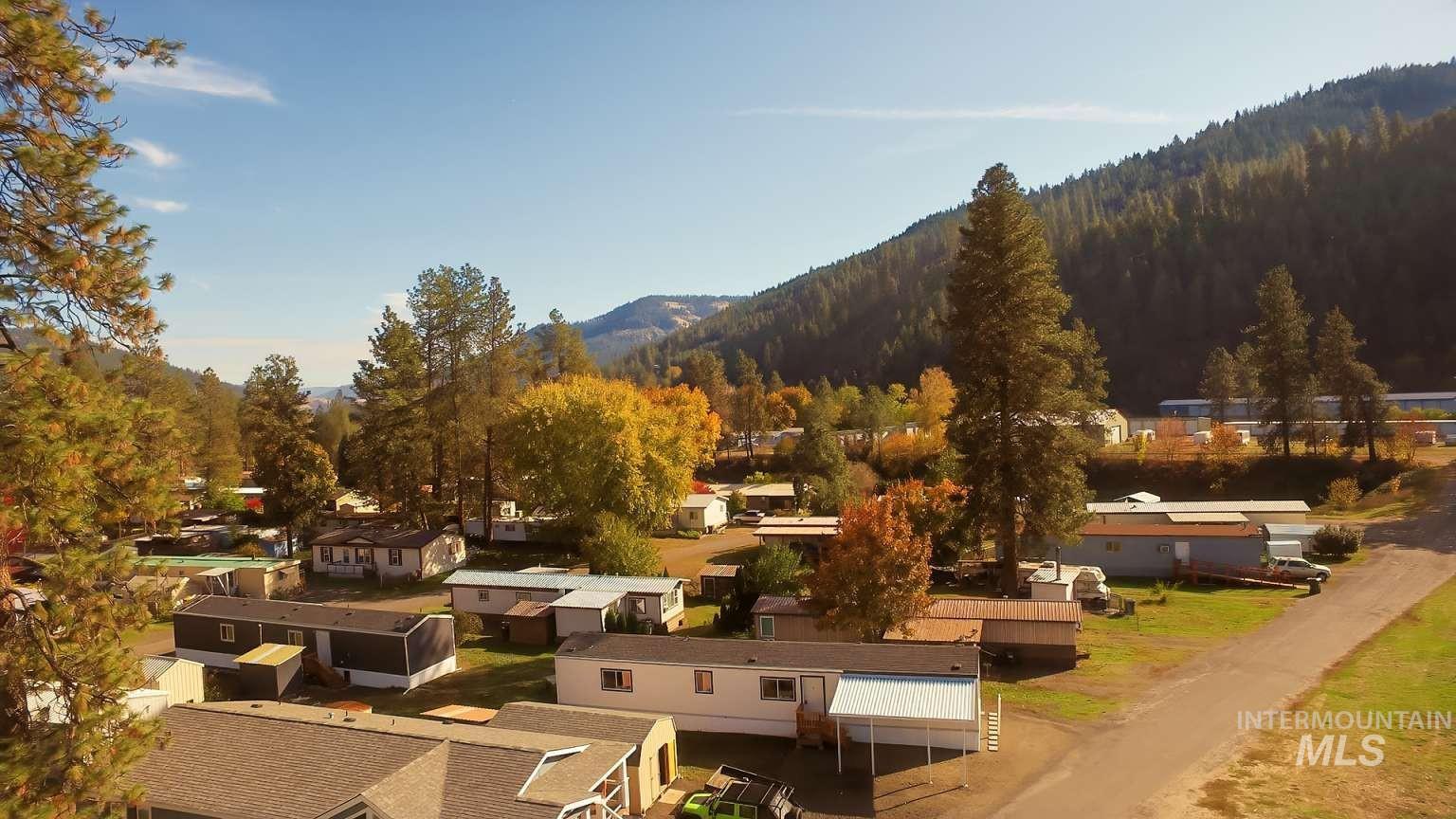 10 Kamloop, Orofino, Idaho 83544, 3 Bedrooms, 2 Bathrooms, Residential For Sale, Price $84,000,MLS 98993334