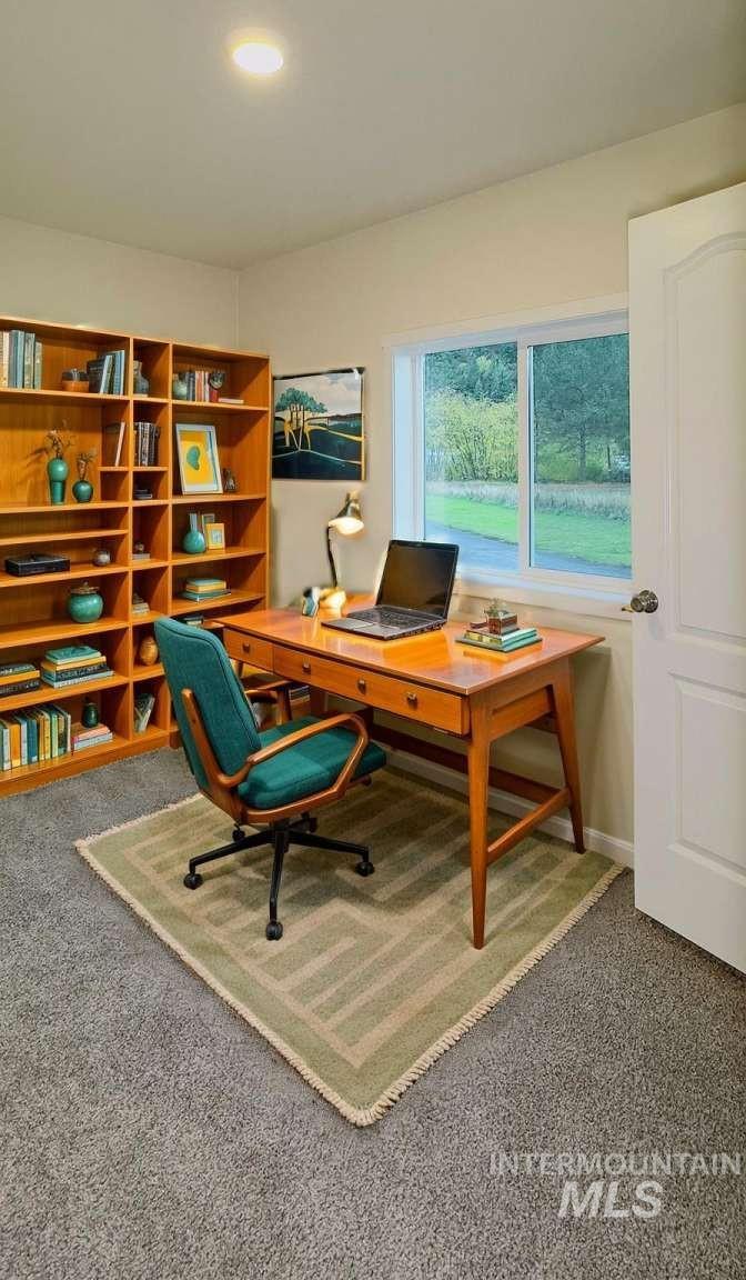 10 Kamloop, Orofino, Idaho 83544, 3 Bedrooms, 2 Bathrooms, Residential For Sale, Price $89,000,MLS 98993334