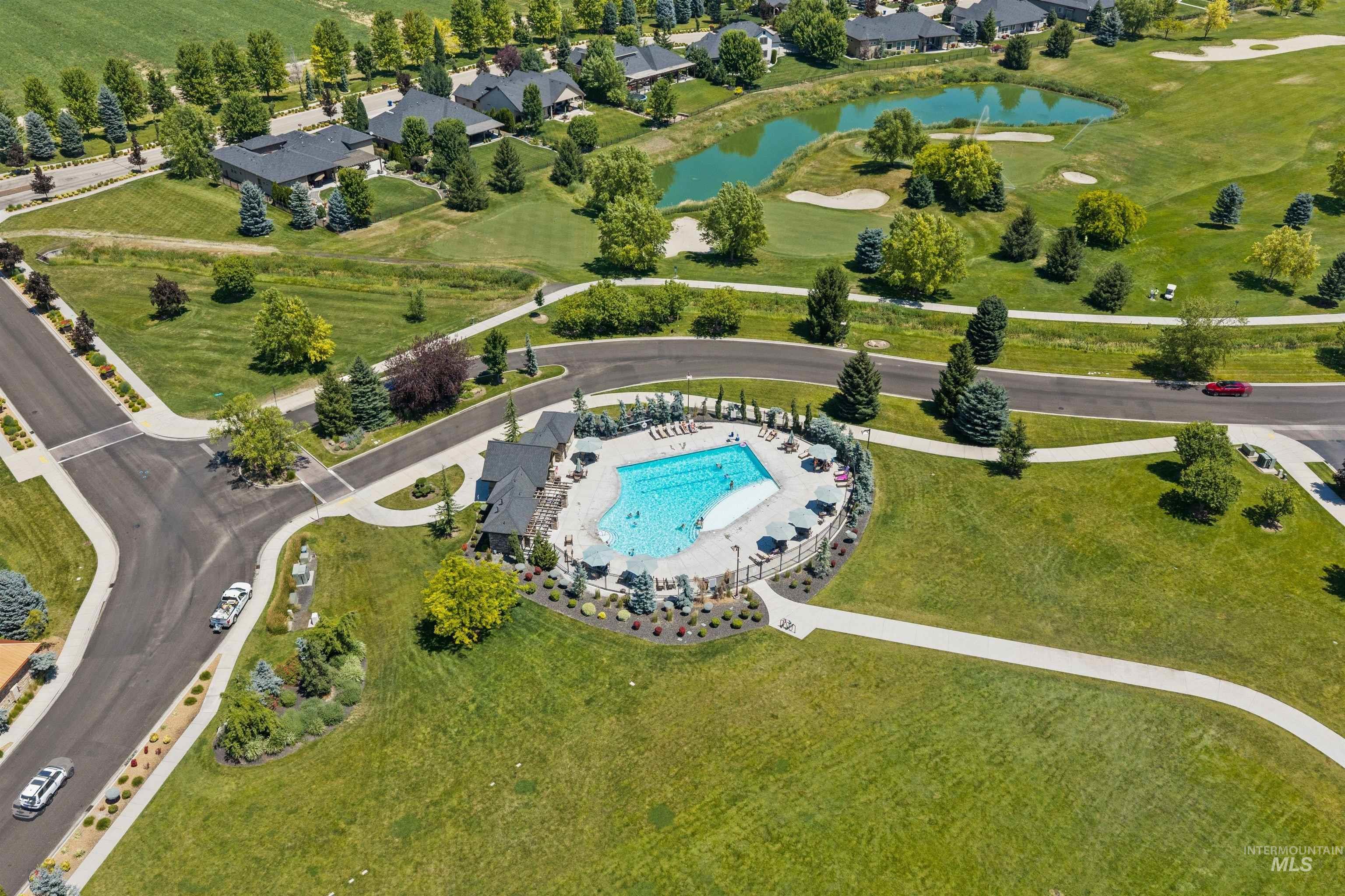 6419 W Piaffe St, Eagle, Idaho 83616, 3 Bedrooms, 2 Bathrooms, Residential For Sale, Price $739,900,MLS 98993338