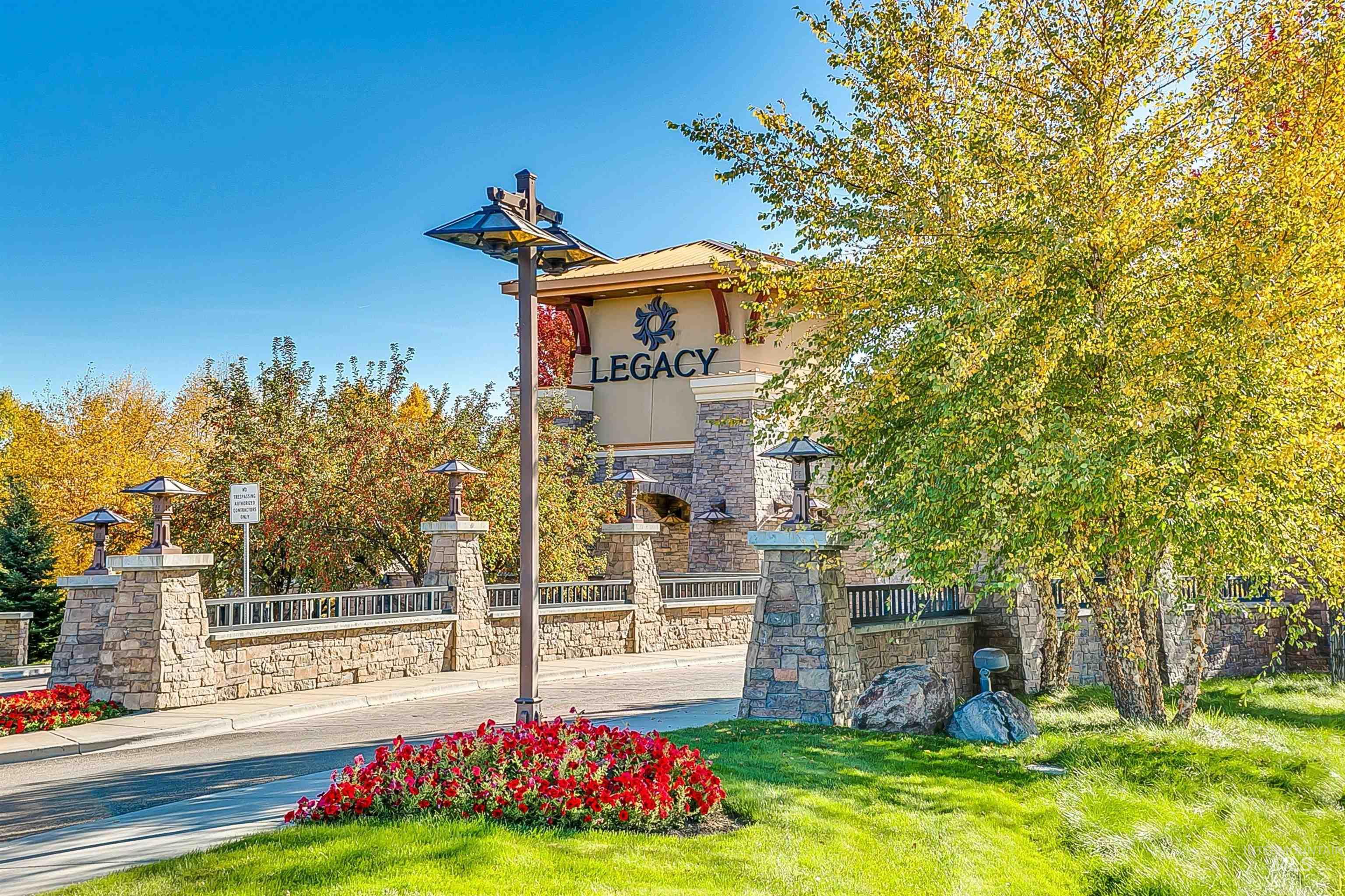 6419 W Piaffe St, Eagle, Idaho 83616, 3 Bedrooms, 2 Bathrooms, Residential For Sale, Price $739,900,MLS 98993338