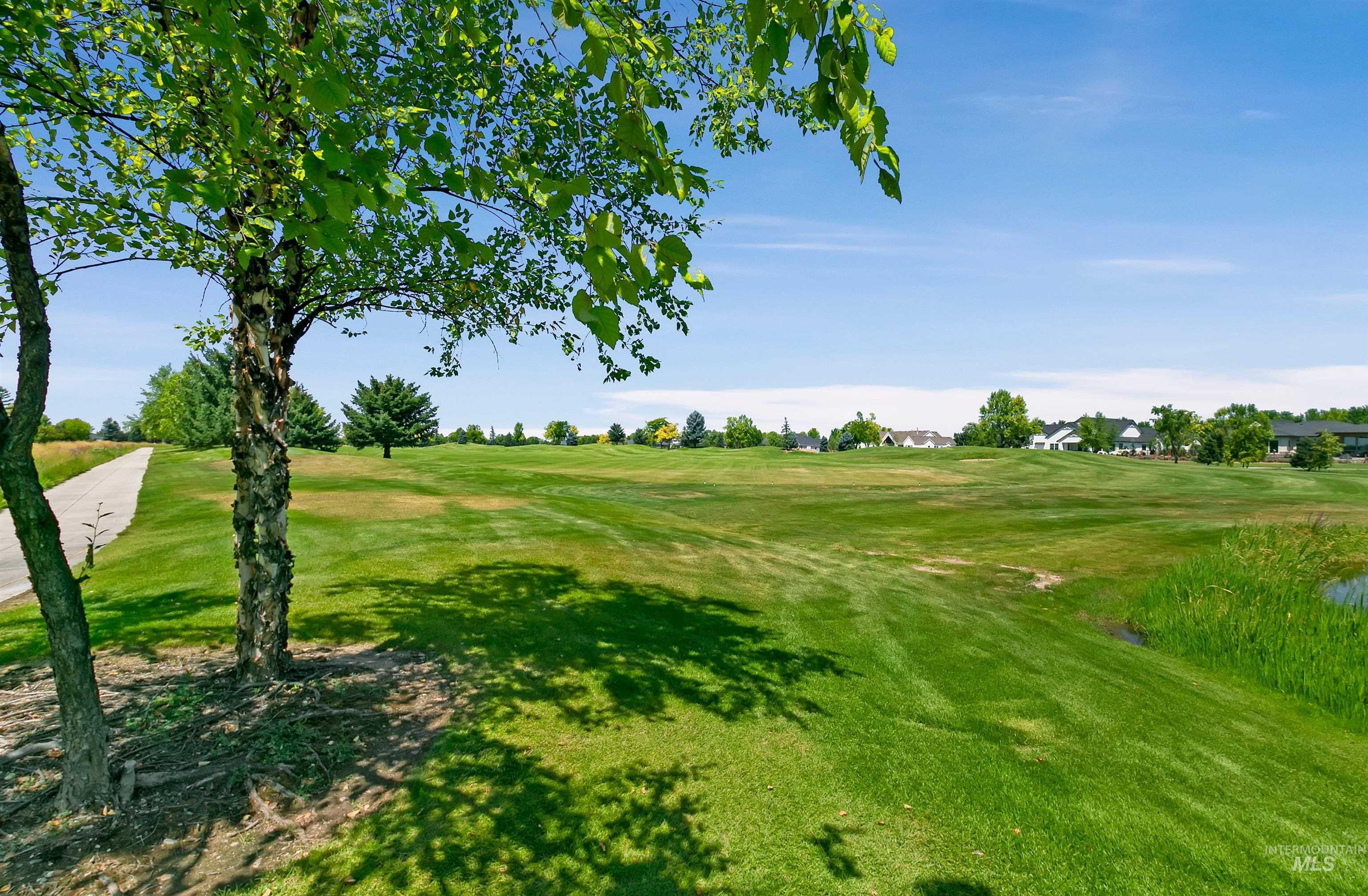 6419 W Piaffe St, Eagle, Idaho 83616, 3 Bedrooms, 2 Bathrooms, Residential For Sale, Price $739,900,MLS 98993338