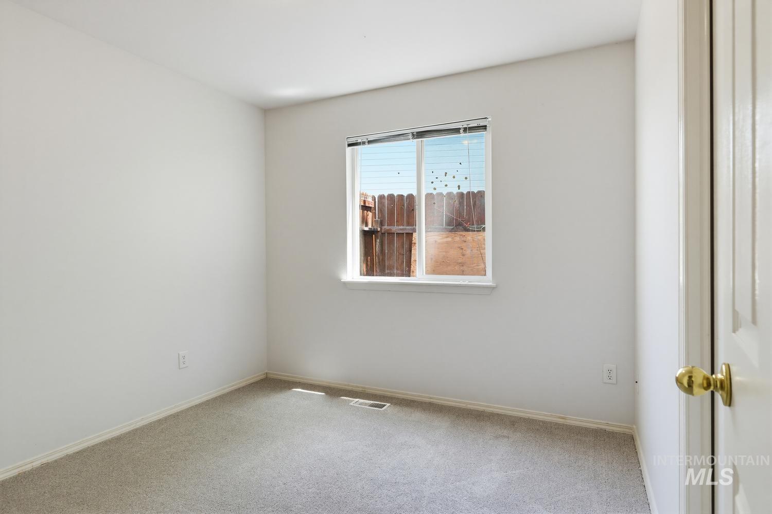 2805 Swan Ave., Nampa, Idaho 83687, 3 Bedrooms, 2 Bathrooms, Residential For Sale, Price $336,990,MLS 98993339
