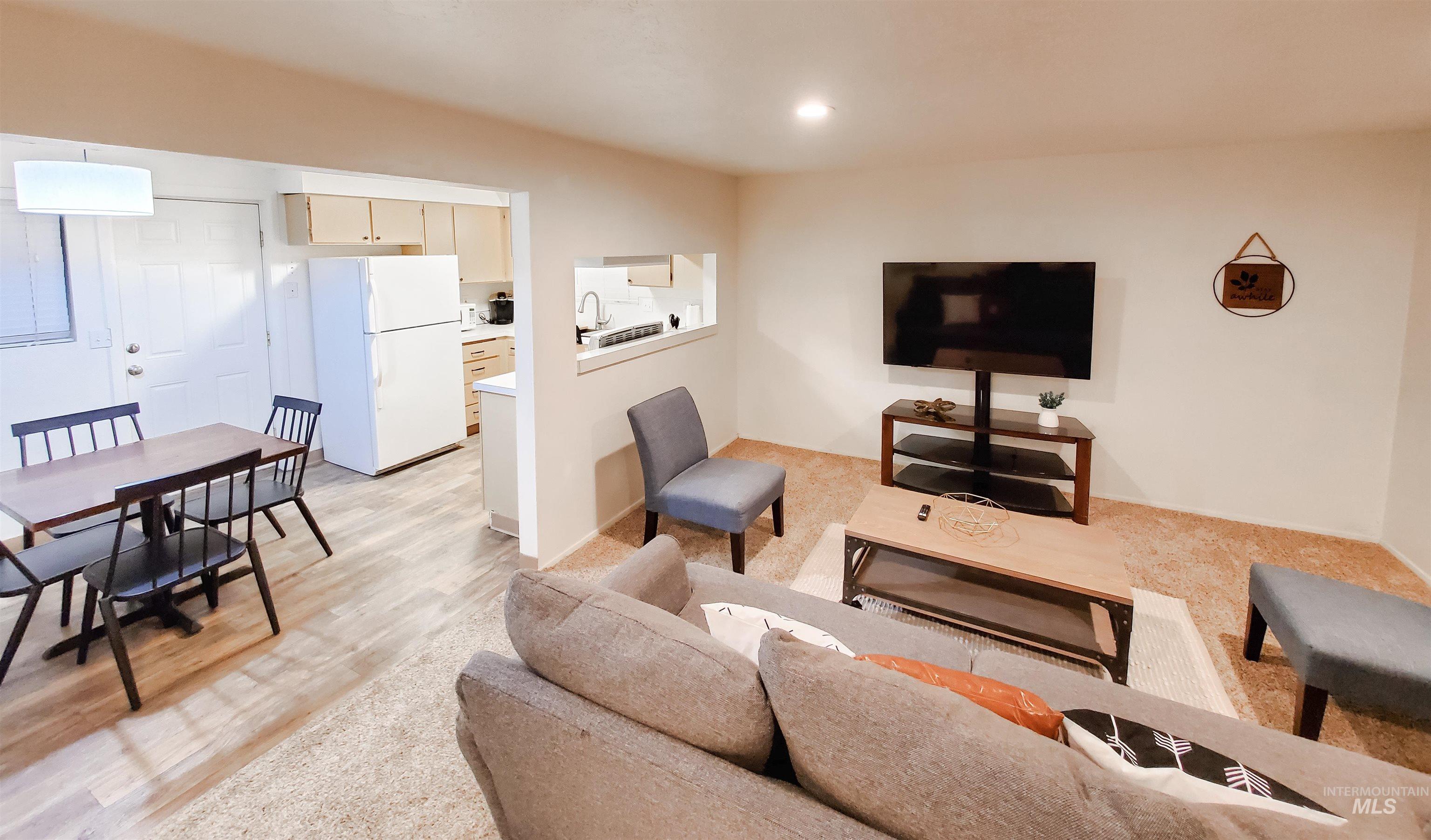 1827 & 1829 W Dorian St, Boise, Idaho 83705, 2 Bedrooms, 1 Bathroom, Residential Income For Sale, Price $580,000, 98993350