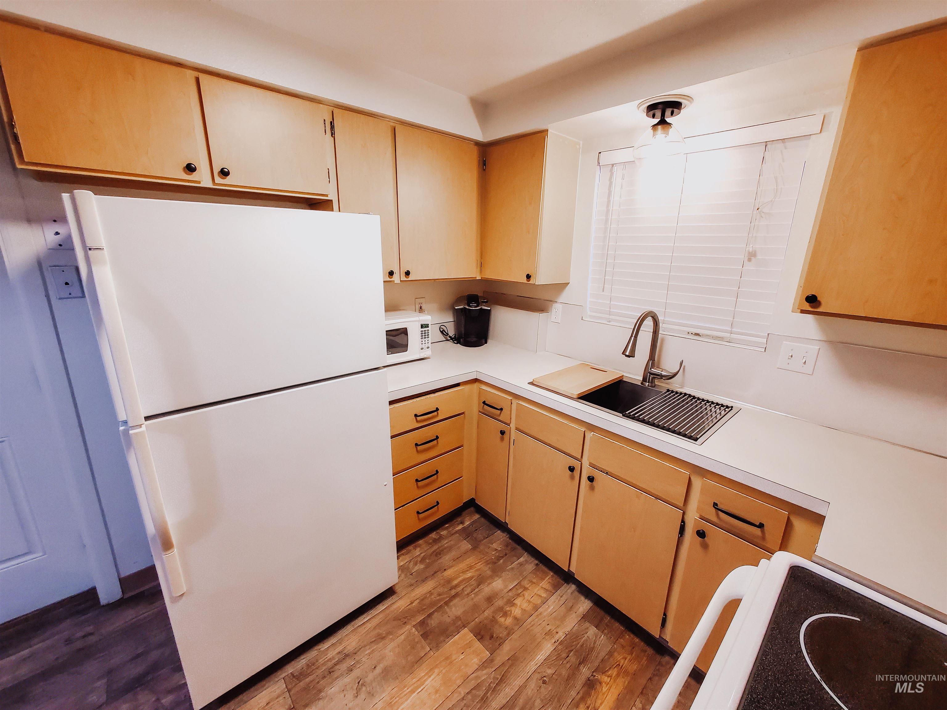 1827 & 1829 W Dorian St, Boise, Idaho 83705, 2 Bedrooms, 1 Bathroom, Residential Income For Sale, Price $580,000, 98993350