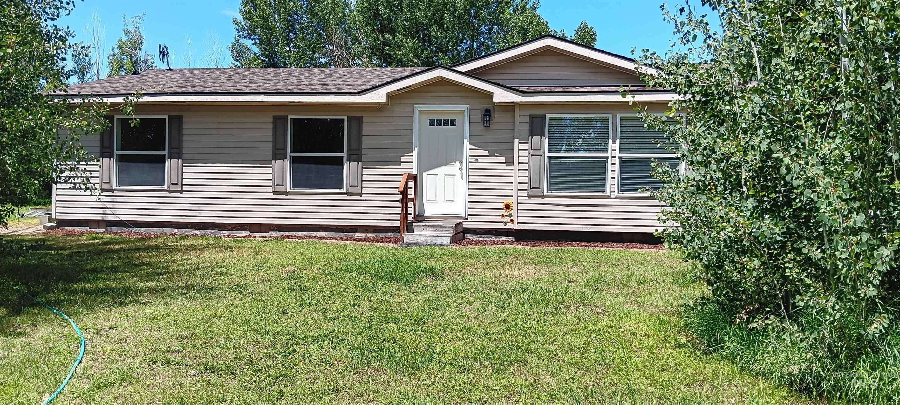 1127 E 720 N, Richfield, Idaho 83349, 3 Bedrooms, 2 Bathrooms, Residential For Sale, Price $375,000,MLS 98993355