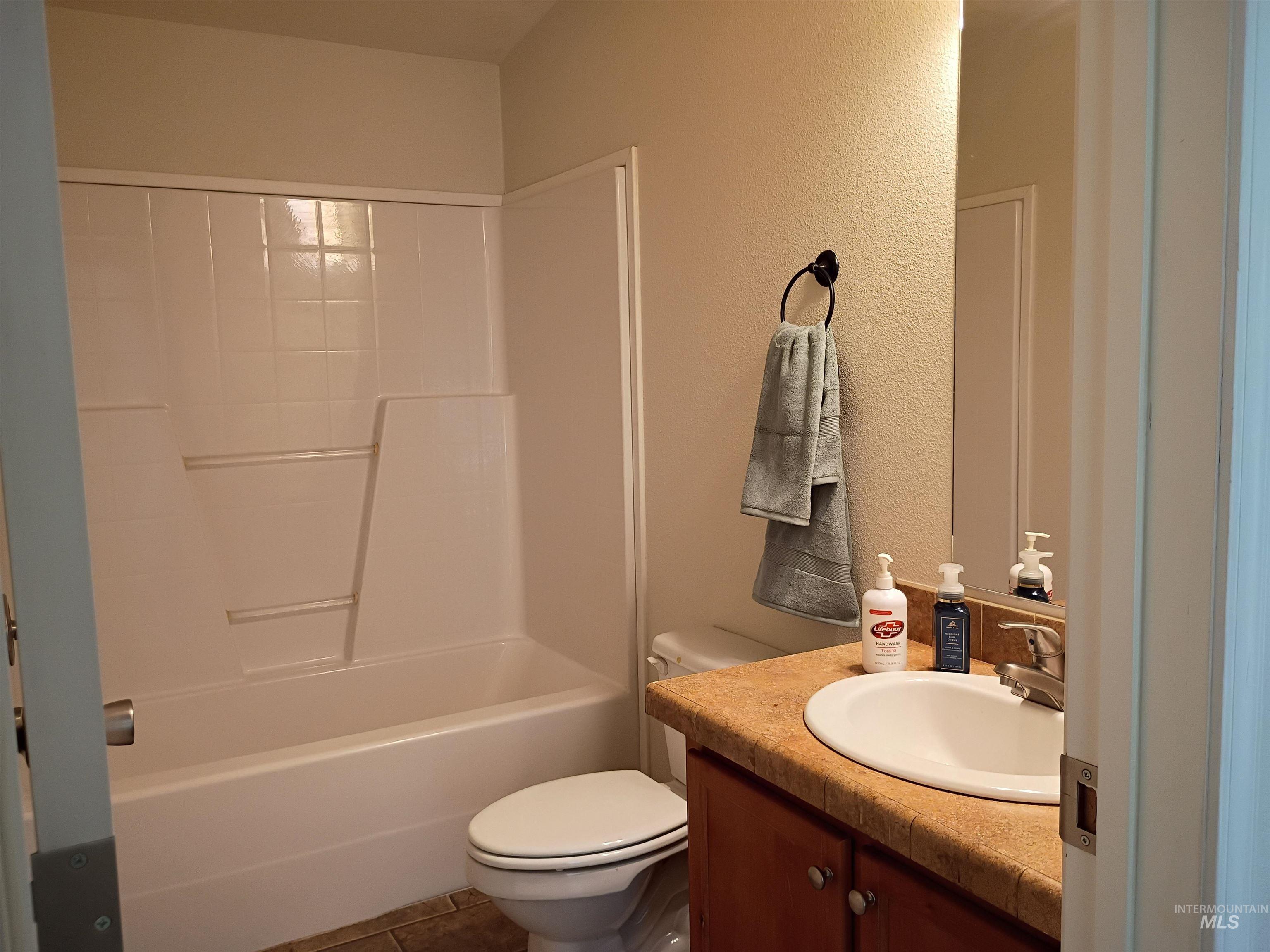 1127 E 720 N, Richfield, Idaho 83349, 3 Bedrooms, 2 Bathrooms, Residential For Sale, Price $375,000,MLS 98993355