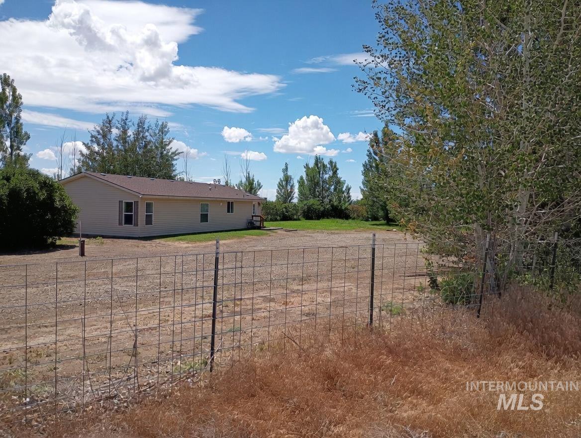1127 E 720 N, Richfield, Idaho 83349, 3 Bedrooms, 2 Bathrooms, Residential For Sale, Price $375,000,MLS 98993355