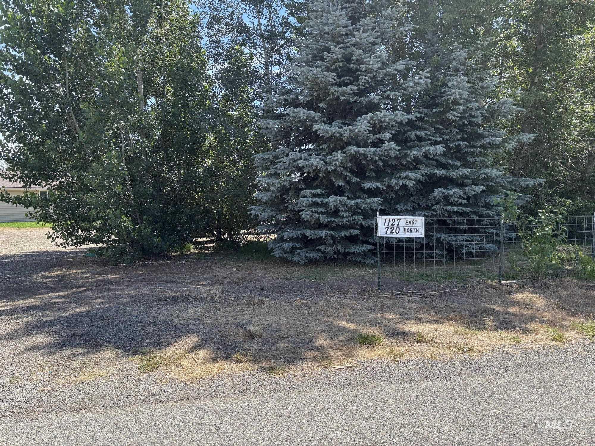 1127 E 720 N, Richfield, Idaho 83349, 3 Bedrooms, 2 Bathrooms, Residential For Sale, Price $375,000,MLS 98993355