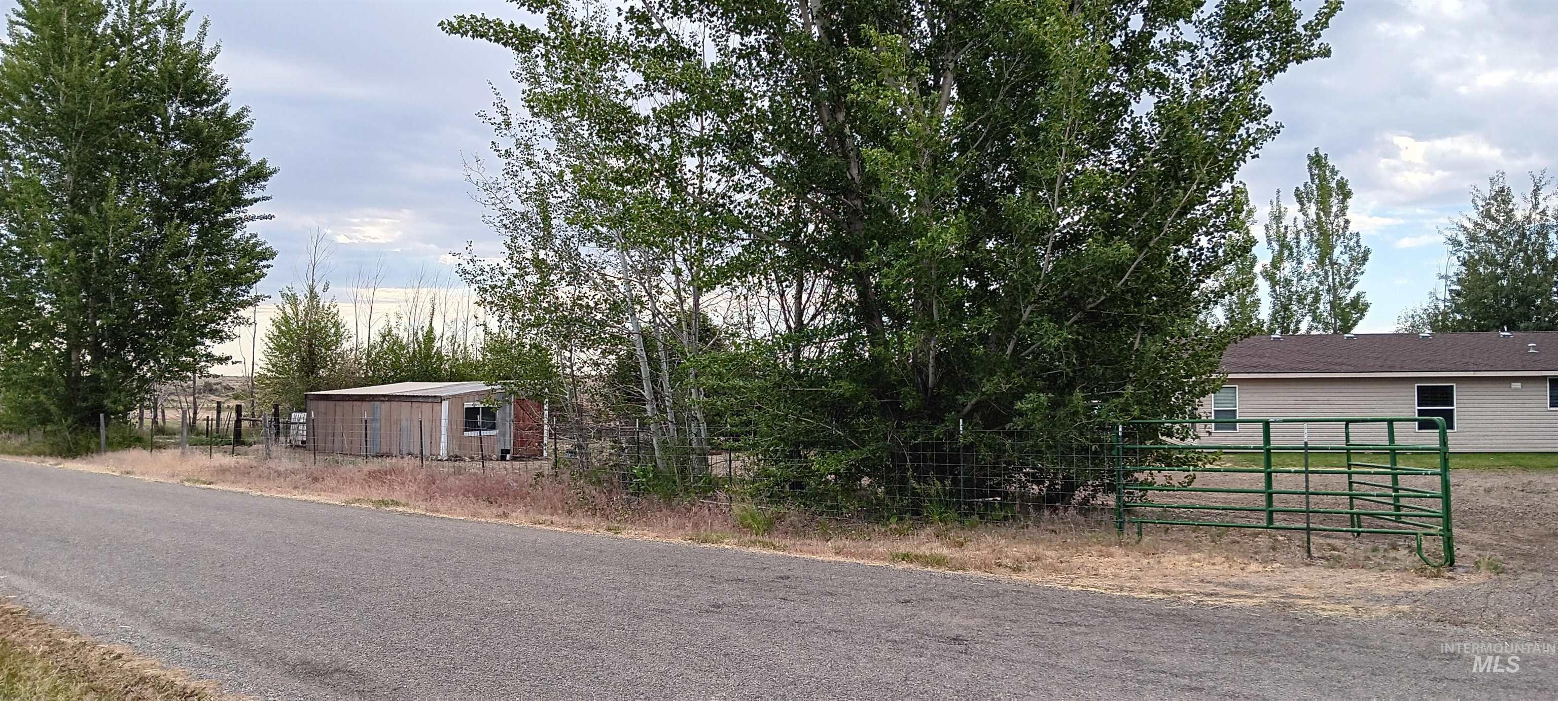 1127 E 720 N, Richfield, Idaho 83349, 3 Bedrooms, 2 Bathrooms, Residential For Sale, Price $375,000,MLS 98993355