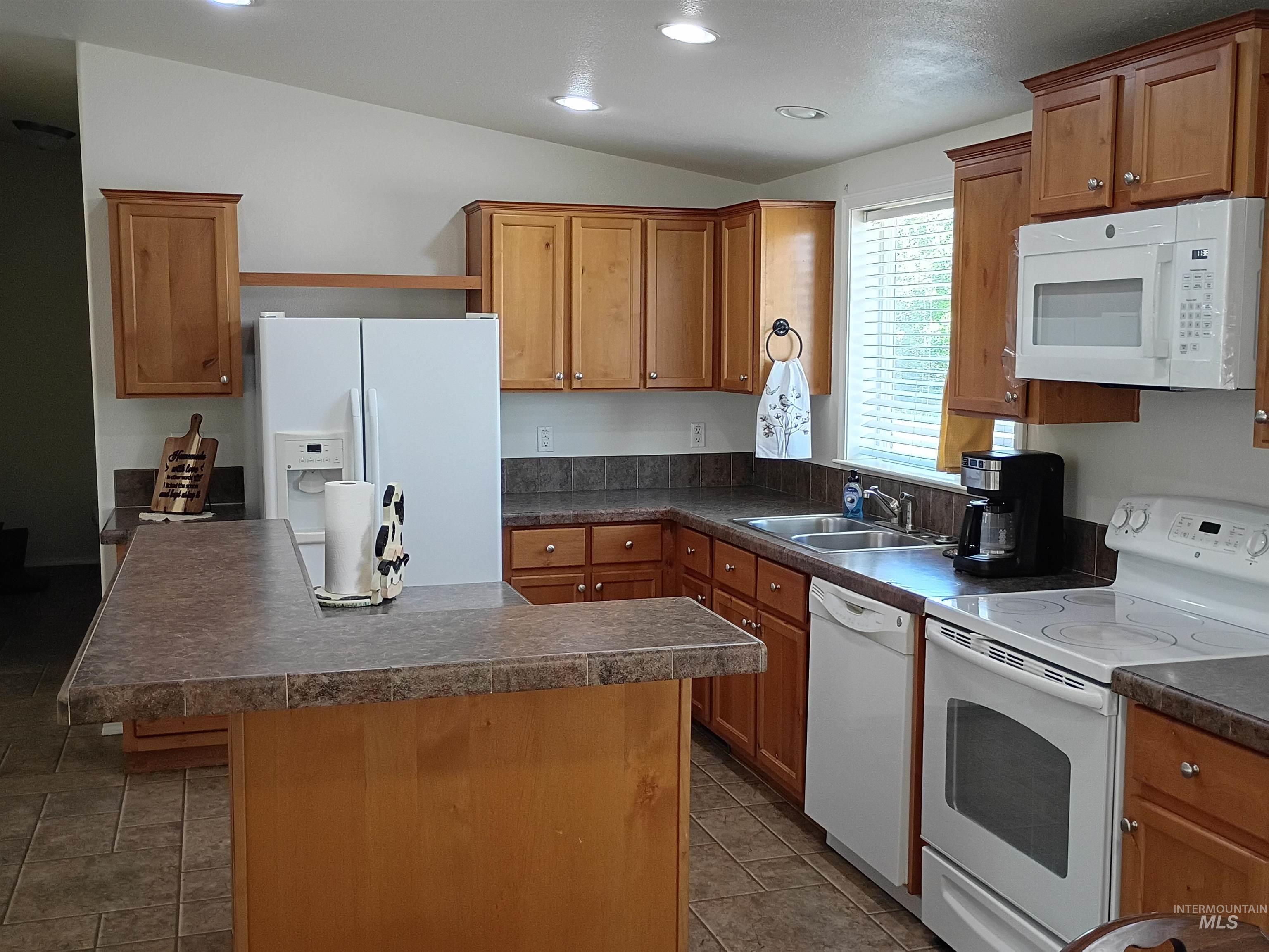 1127 E 720 N, Richfield, Idaho 83349, 3 Bedrooms, 2 Bathrooms, Residential For Sale, Price $375,000,MLS 98993355