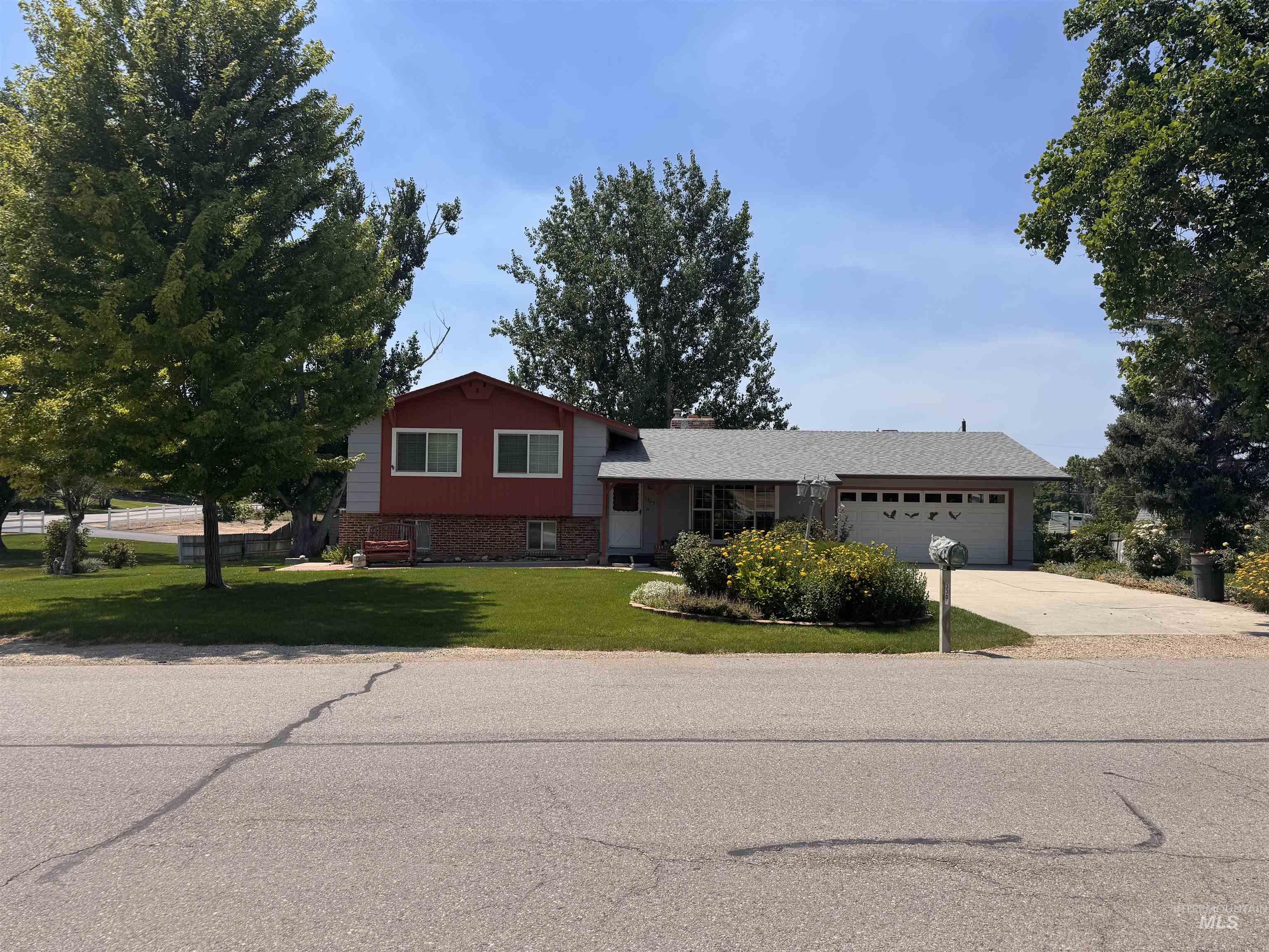 3305 S Beverly St, Boise, Idaho 83709, 4 Bedrooms, 3 Bathrooms, Residential For Sale, Price $674,900, 98993357