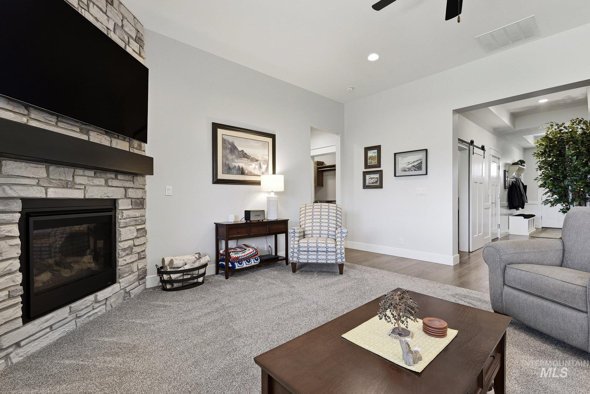 5889 N Lichfield Ave, Meridian, Idaho 83646, 3 Bedrooms, 2 Bathrooms, Residential For Sale, Price $599,000, 98993359