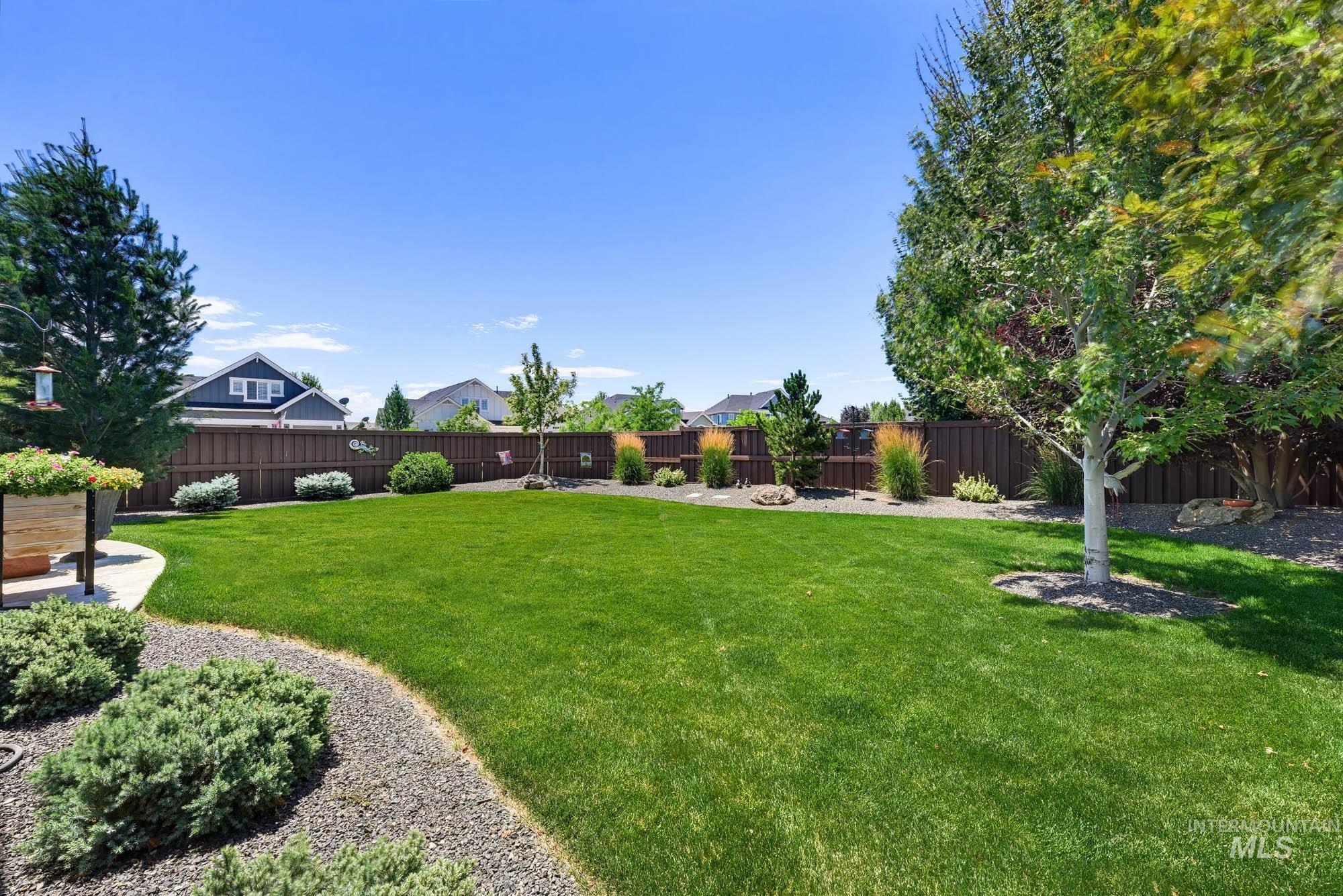 5889 N Lichfield Ave, Meridian, Idaho 83646, 3 Bedrooms, 2 Bathrooms, Residential For Sale, Price $599,000, 98993359