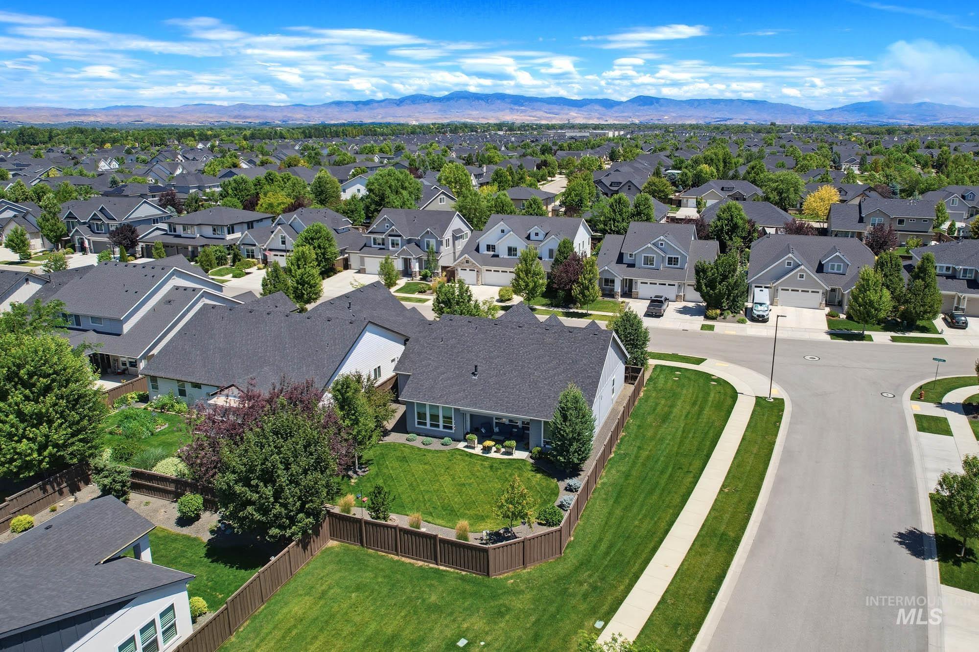5889 N Lichfield Ave, Meridian, Idaho 83646, 3 Bedrooms, 2 Bathrooms, Residential For Sale, Price $599,000, 98993359