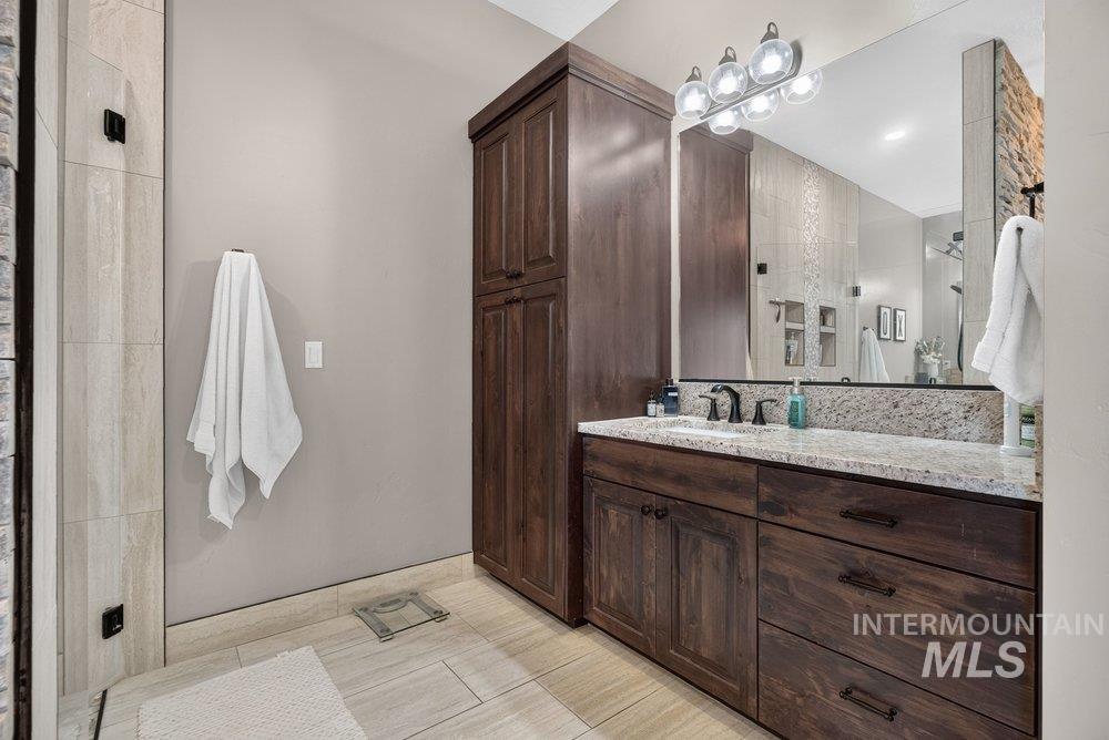 25127 Red Sage Ln, Middleton, Idaho 83644-9100, 4 Bedrooms, 3.5 Bathrooms, Residential For Sale, Price $1,485,000, 98993362
