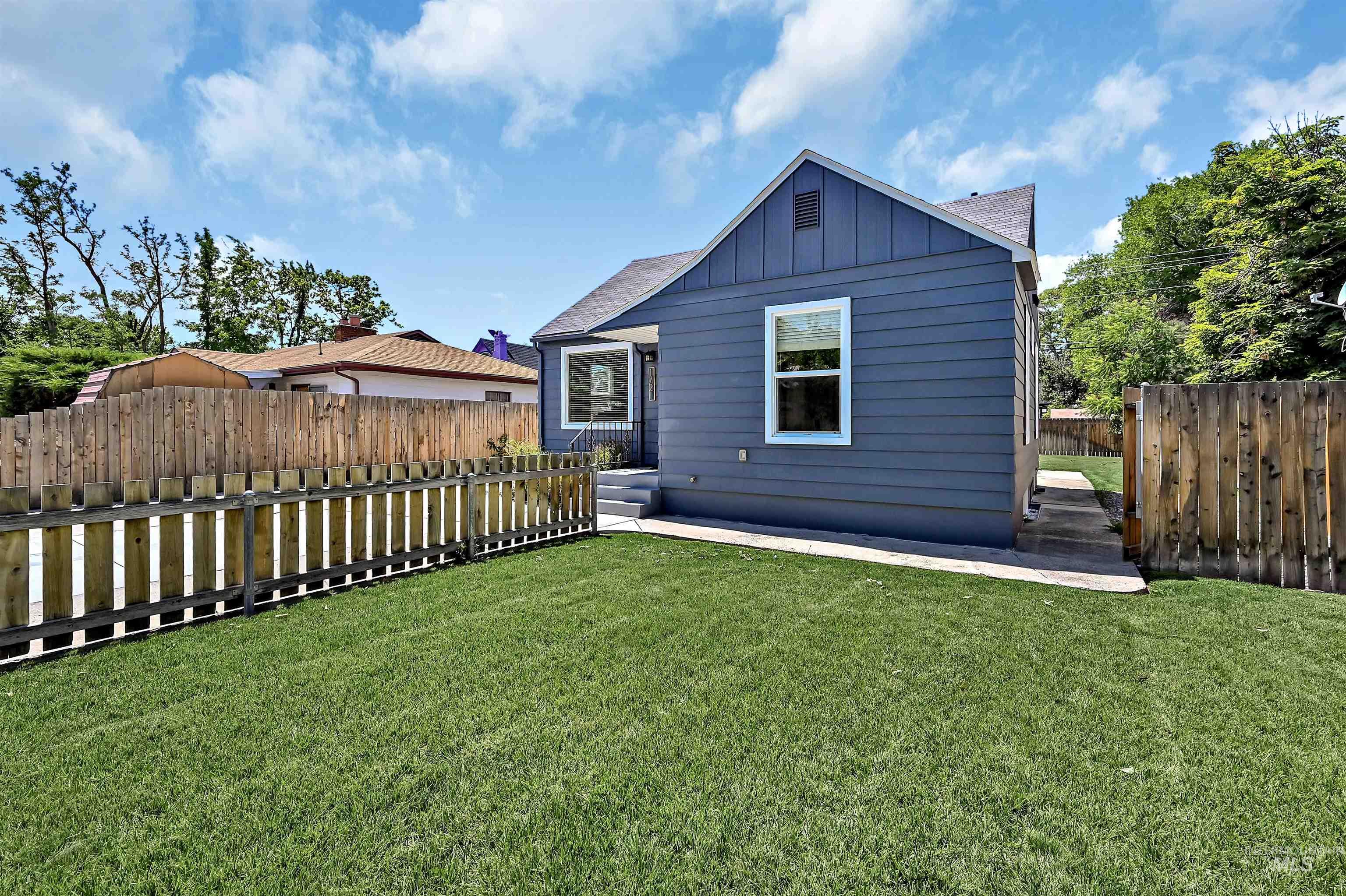 1721 S Euclid Ave, Boise, Idaho 83706, 3 Bedrooms, 2 Bathrooms, Residential For Sale, Price $519,900,MLS 98993366
