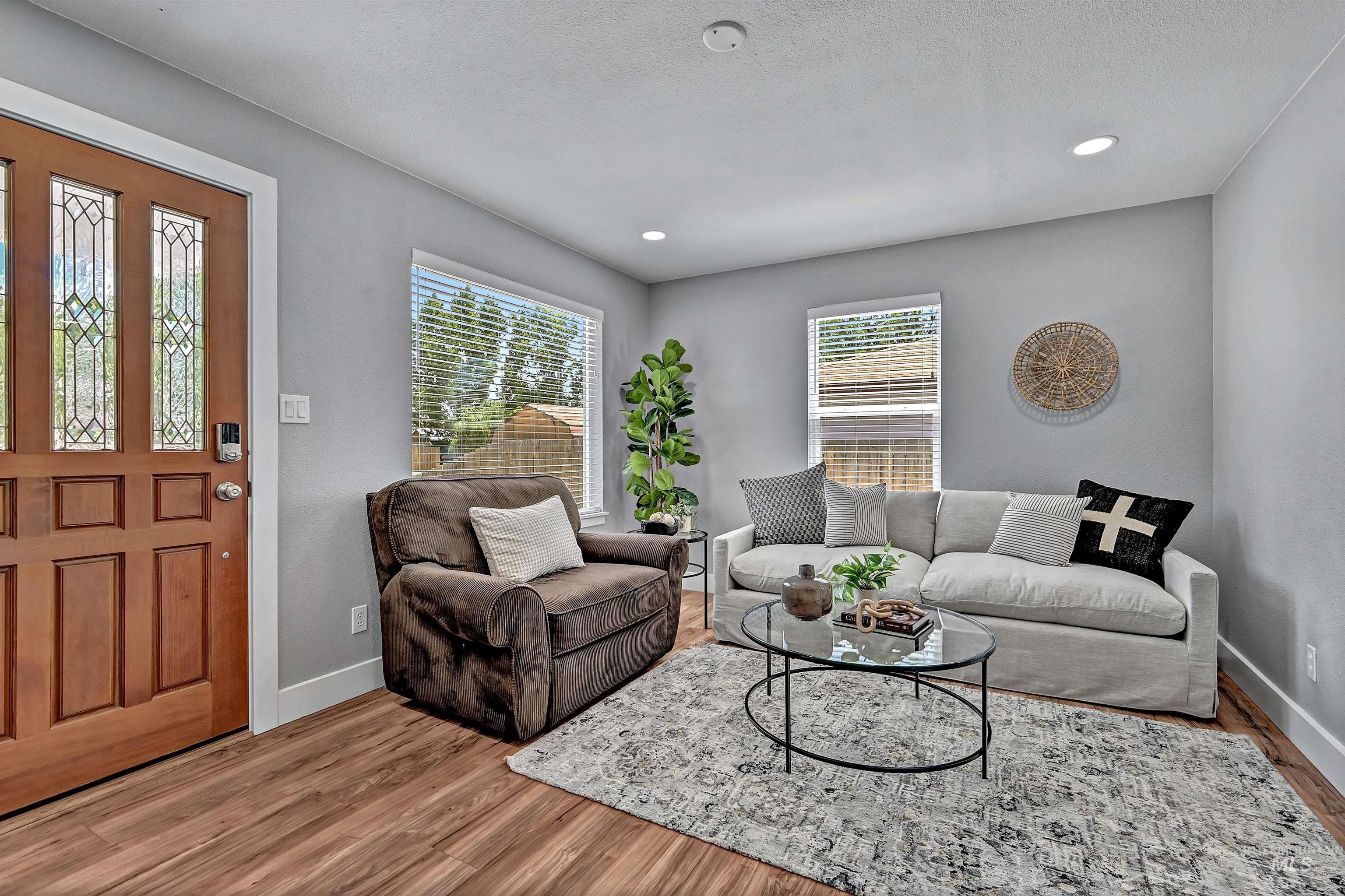 1721 S Euclid Ave, Boise, Idaho 83706, 3 Bedrooms, 2 Bathrooms, Residential For Sale, Price $519,900,MLS 98993366