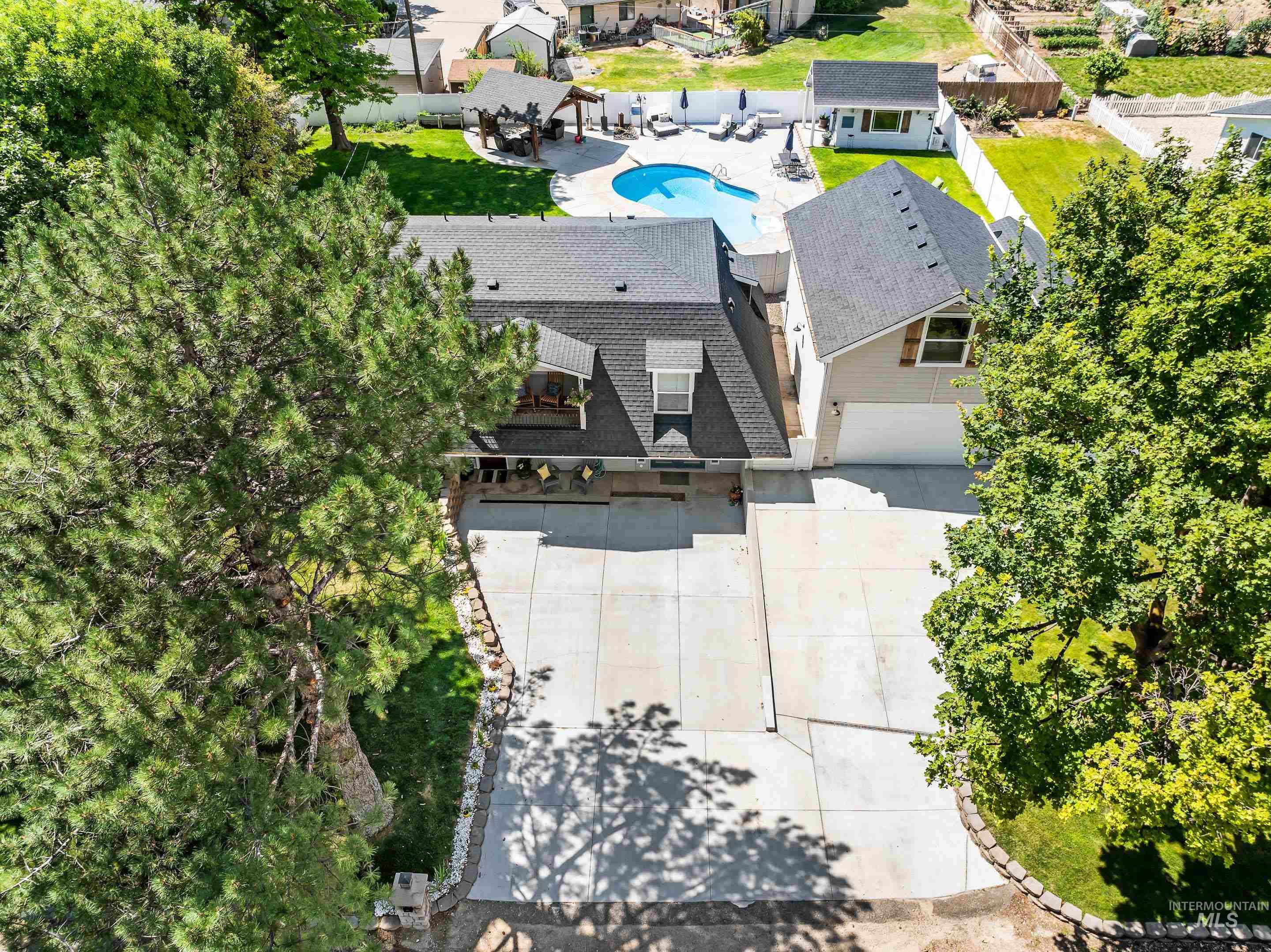 203 Melba Dr, Nampa, Idaho 83686, 6 Bedrooms, 3 Bathrooms, Residential For Sale, Price $639,900,MLS 98993368