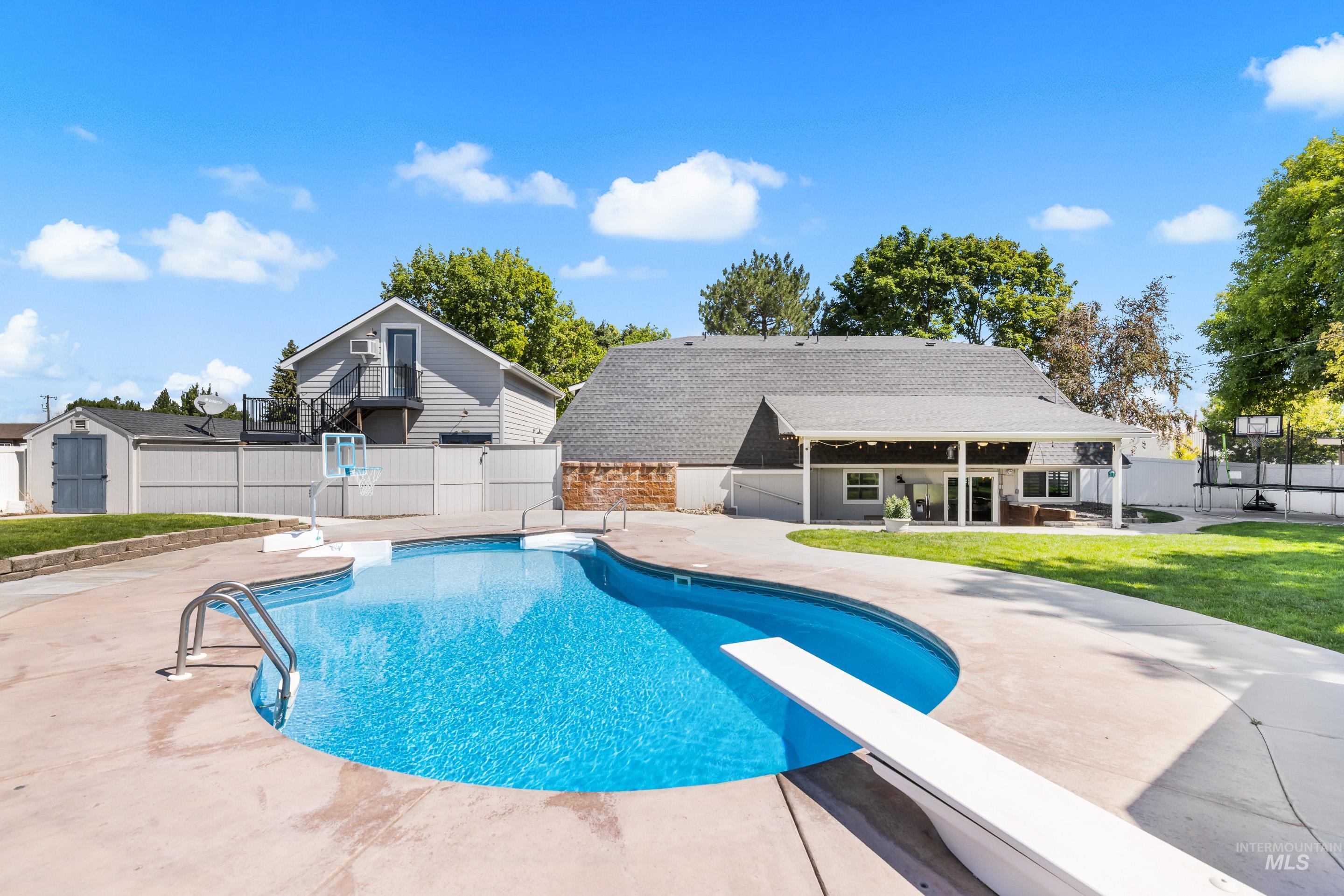 203 Melba Dr, Nampa, Idaho 83686, 6 Bedrooms, 3 Bathrooms, Residential For Sale, Price $639,900,MLS 98993368