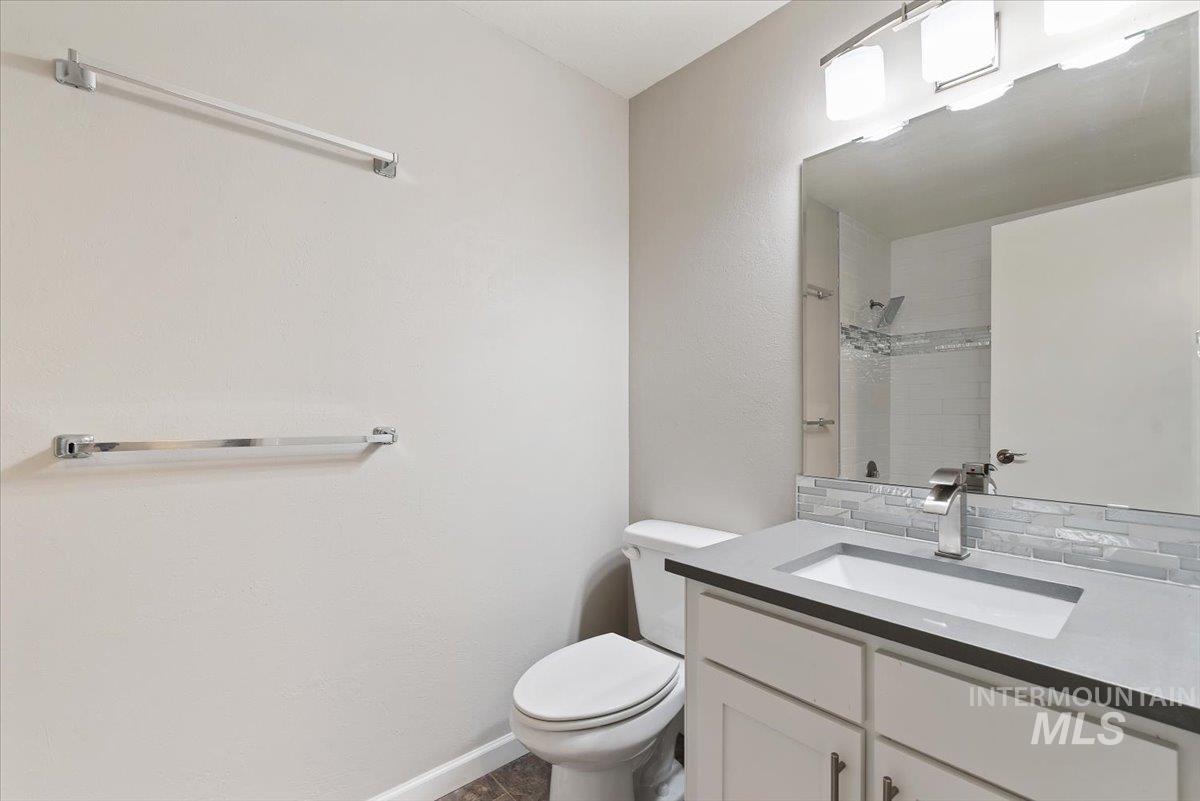 275 W Arrowrock Ln, Boise, Idaho 83706, 3 Bedrooms, 3 Bathrooms, Residential For Sale, Price $470,000,MLS 98993371