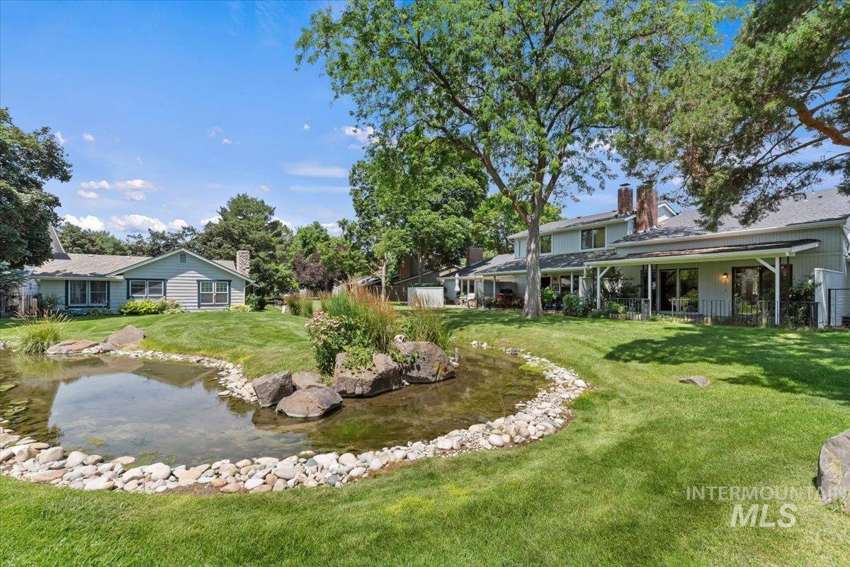 275 W Arrowrock Ln, Boise, Idaho 83706, 3 Bedrooms, 3 Bathrooms, Residential For Sale, Price $470,000,MLS 98993371