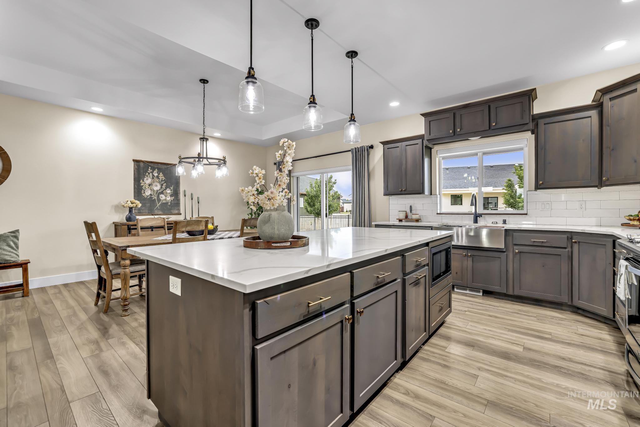 1529 Clear Creek Loop, Twin Falls, Idaho 83301, 5 Bedrooms, 3 Bathrooms, Residential For Sale, Price $725,000, 98993374