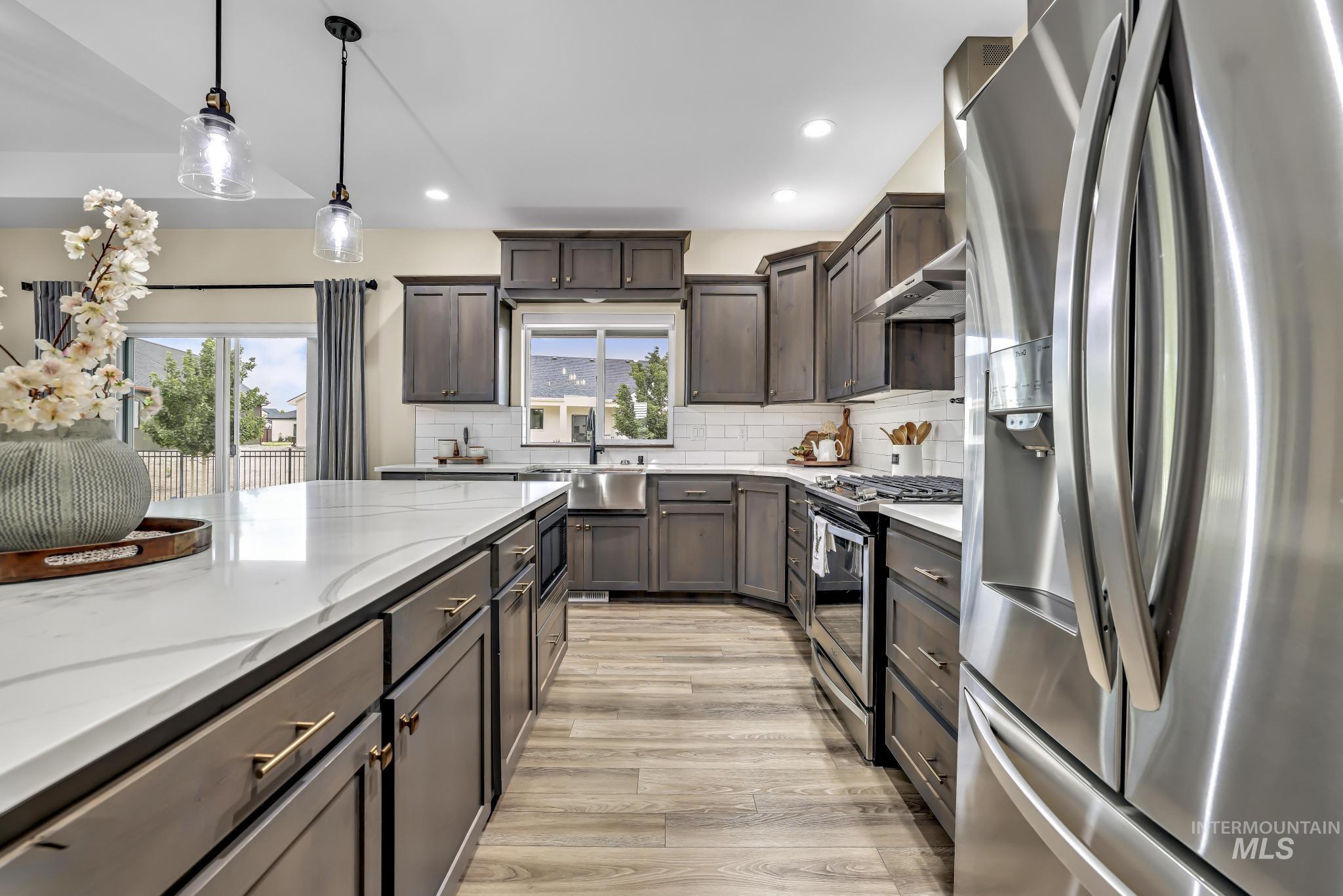1529 Clear Creek Loop, Twin Falls, Idaho 83301, 5 Bedrooms, 3 Bathrooms, Residential For Sale, Price $725,000, 98993374