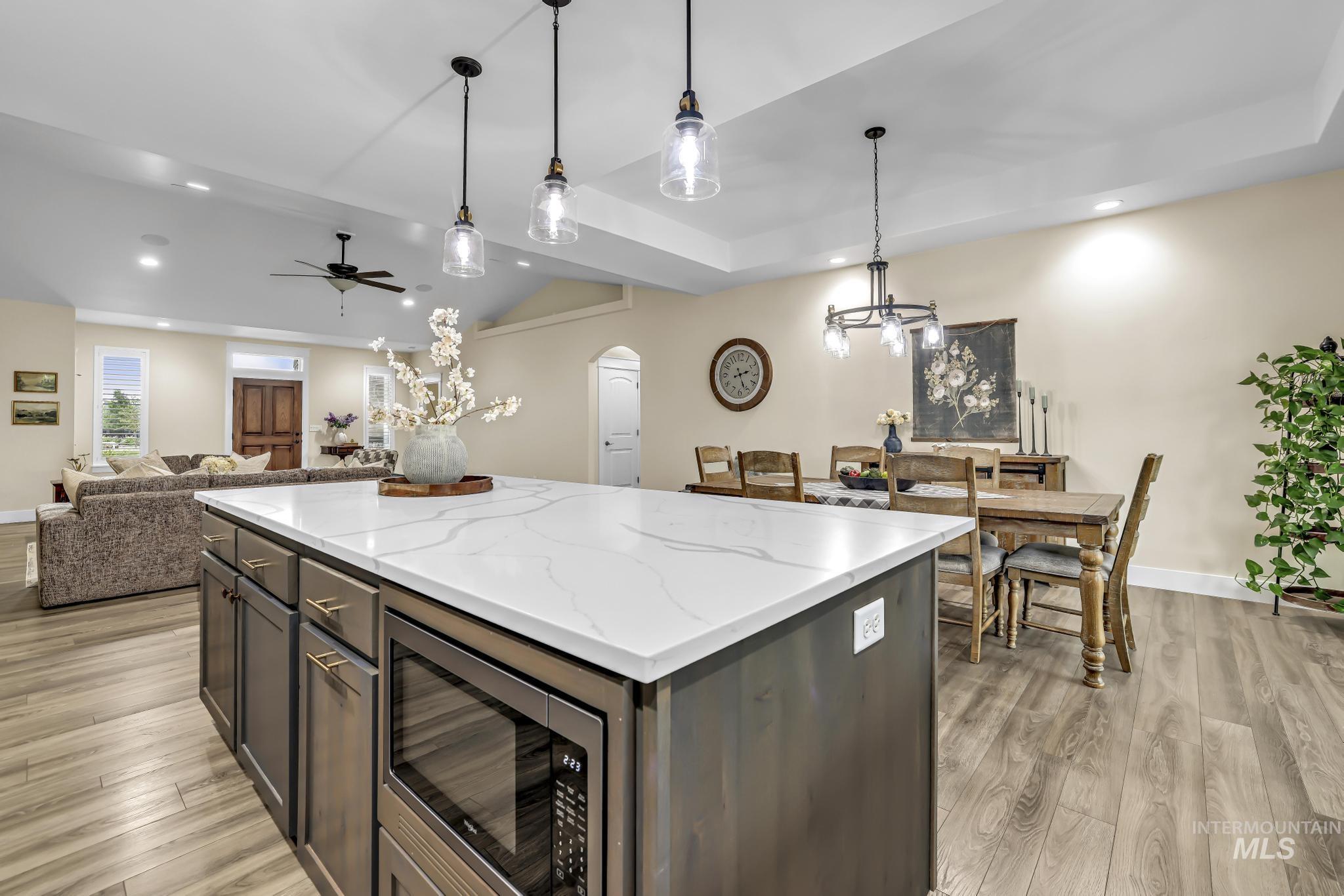 1529 Clear Creek Loop, Twin Falls, Idaho 83301, 5 Bedrooms, 3 Bathrooms, Residential For Sale, Price $725,000, 98993374