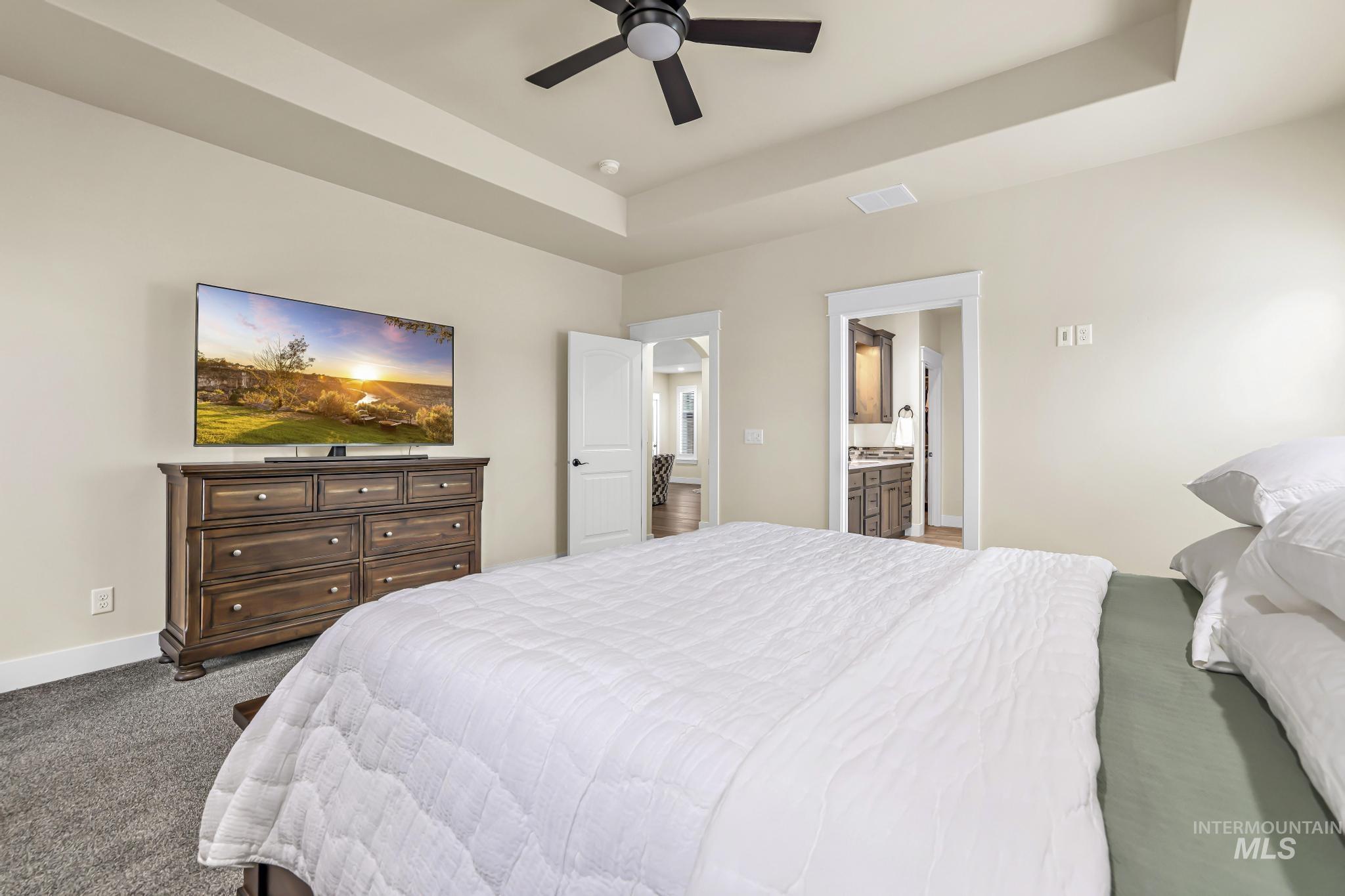 1529 Clear Creek Loop, Twin Falls, Idaho 83301, 5 Bedrooms, 3 Bathrooms, Residential For Sale, Price $725,000, 98993374