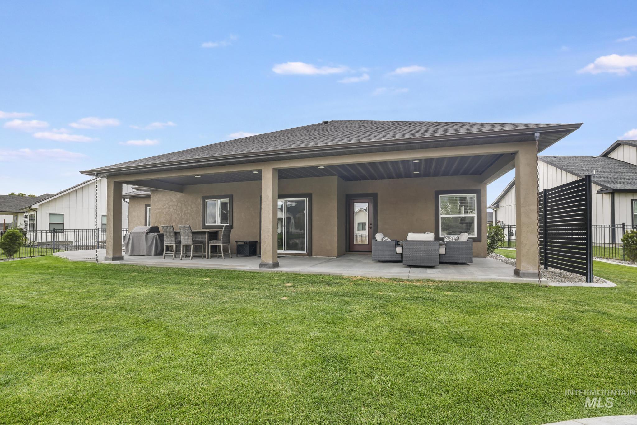 1529 Clear Creek Loop, Twin Falls, Idaho 83301, 5 Bedrooms, 3 Bathrooms, Residential For Sale, Price $725,000, 98993374