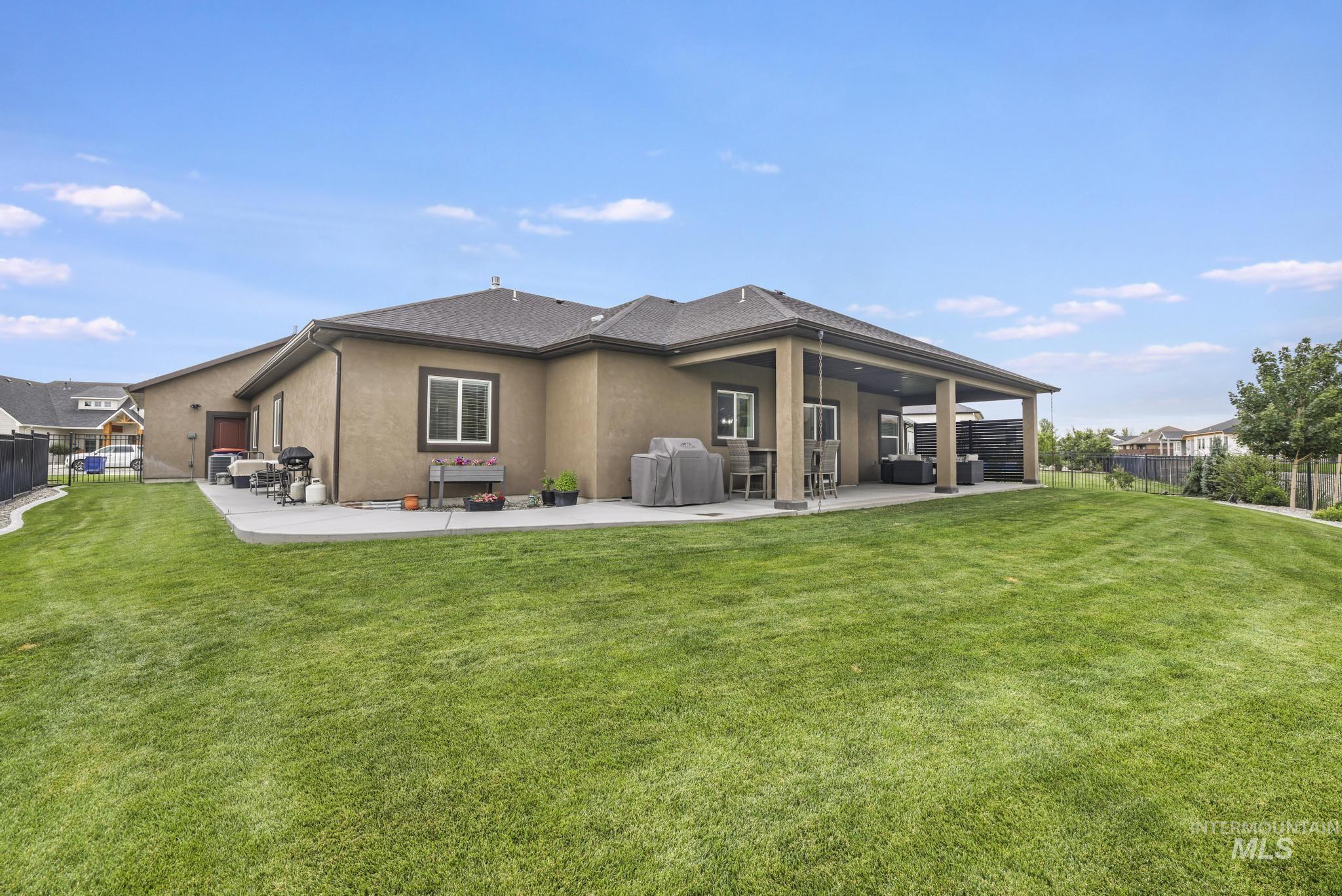 1529 Clear Creek Loop, Twin Falls, Idaho 83301, 5 Bedrooms, 3 Bathrooms, Residential For Sale, Price $725,000, 98993374