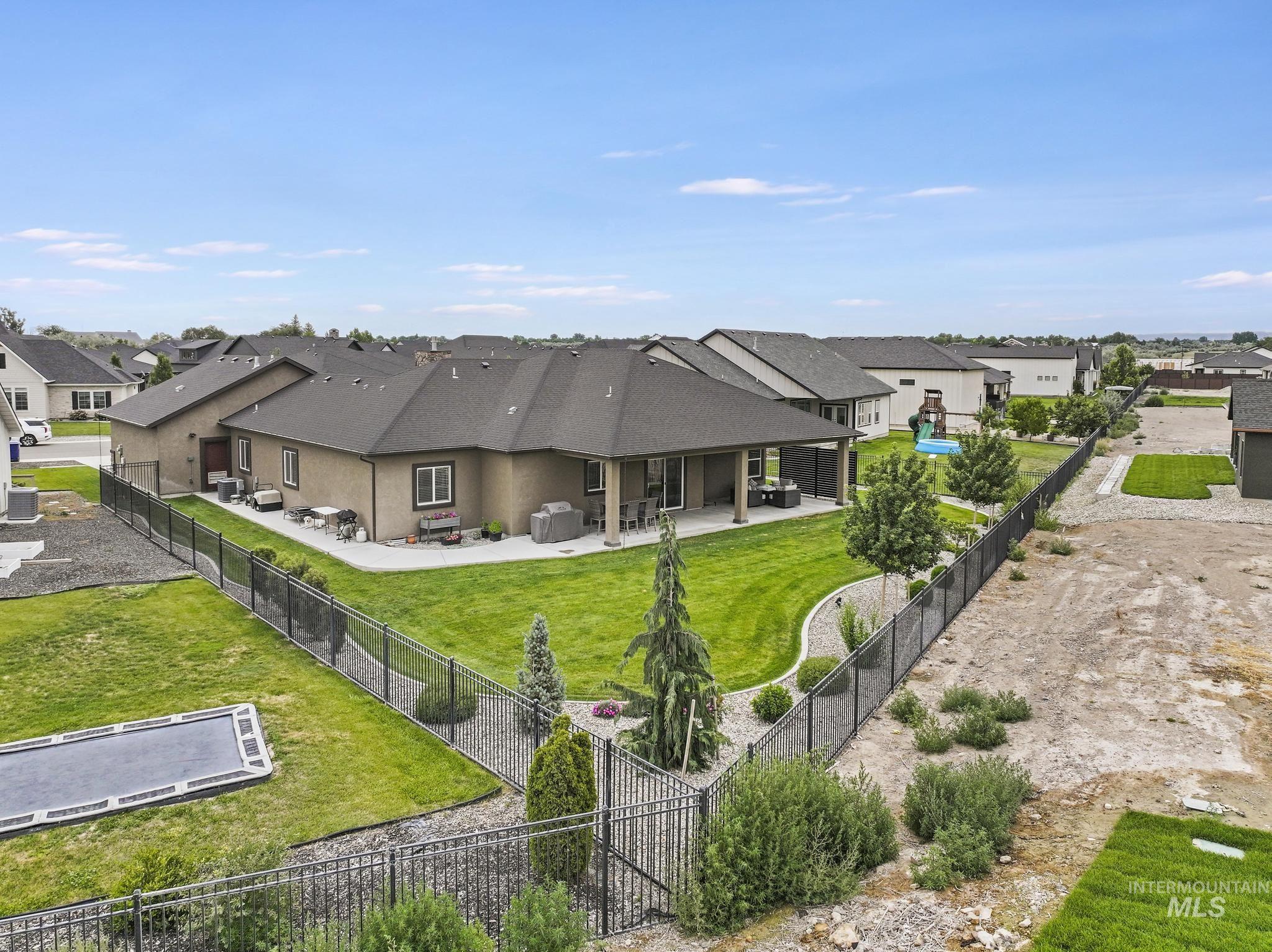 1529 Clear Creek Loop, Twin Falls, Idaho 83301, 5 Bedrooms, 3 Bathrooms, Residential For Sale, Price $725,000, 98993374