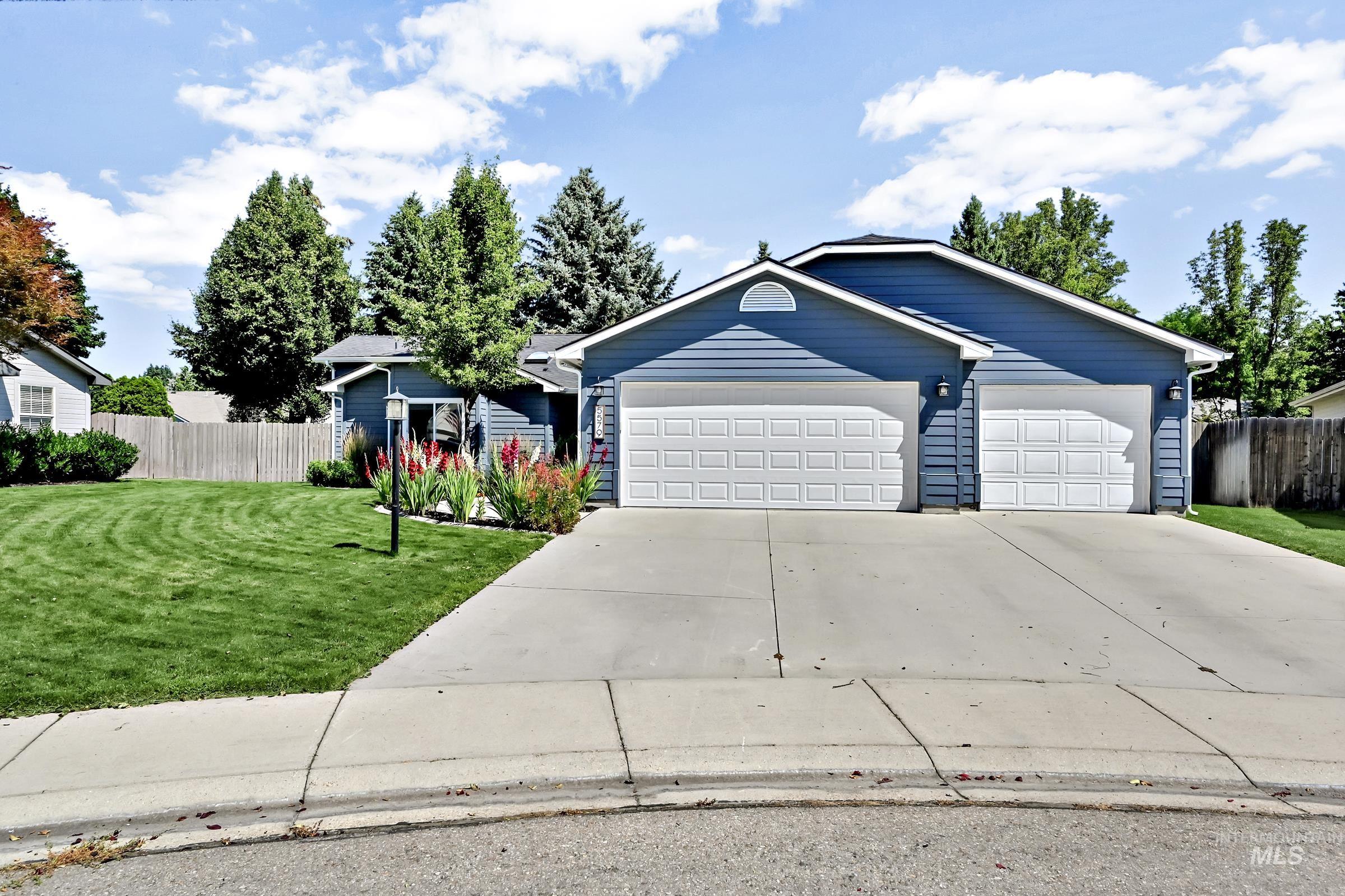 5579 N Rosepoint Way, Boise, Idaho 83713, 3 Bedrooms, 3 Bathrooms, Residential For Sale, Price $585,000, 98993378