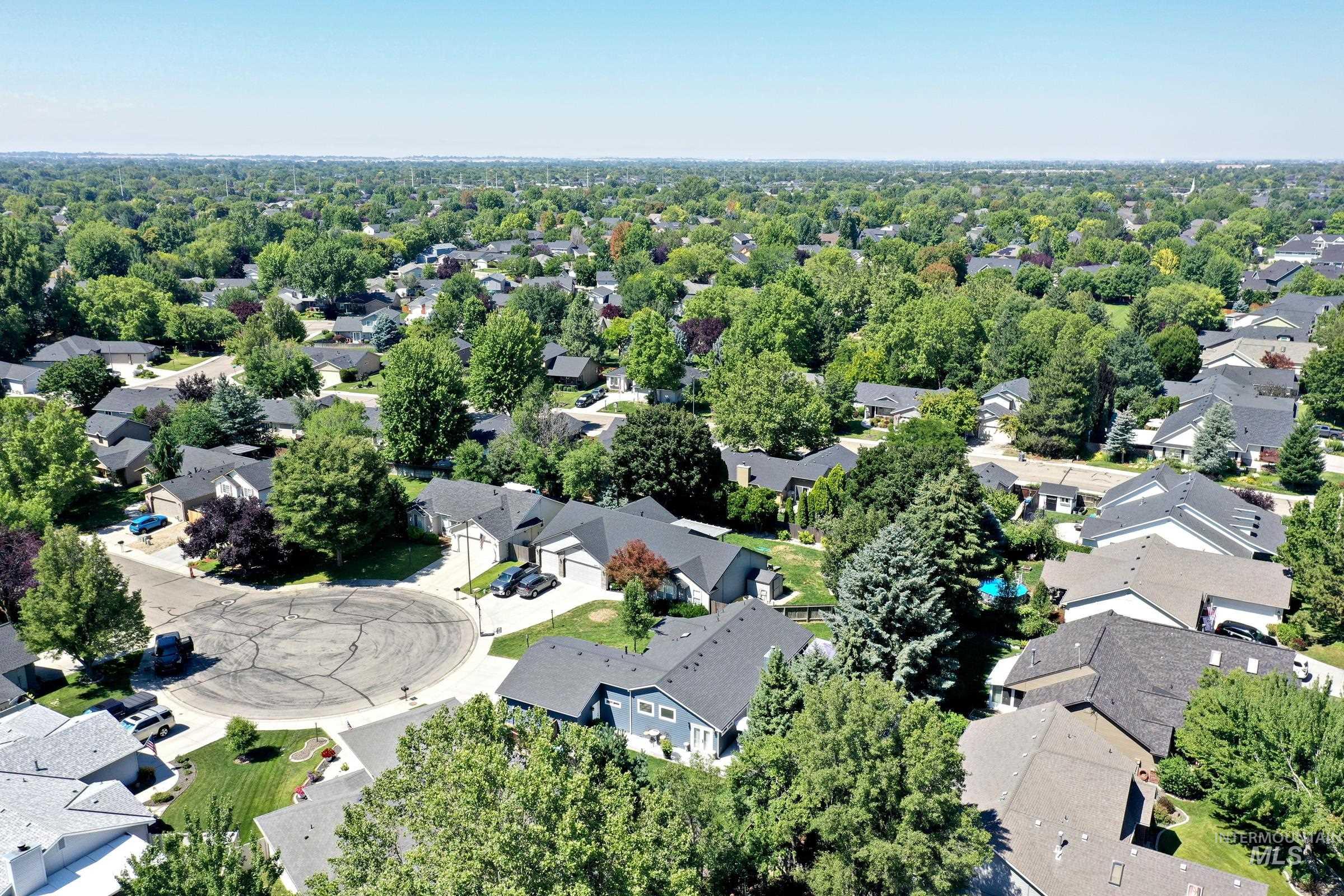 5579 N Rosepoint Way, Boise, Idaho 83713, 3 Bedrooms, 3 Bathrooms, Residential For Sale, Price $585,000, 98993378