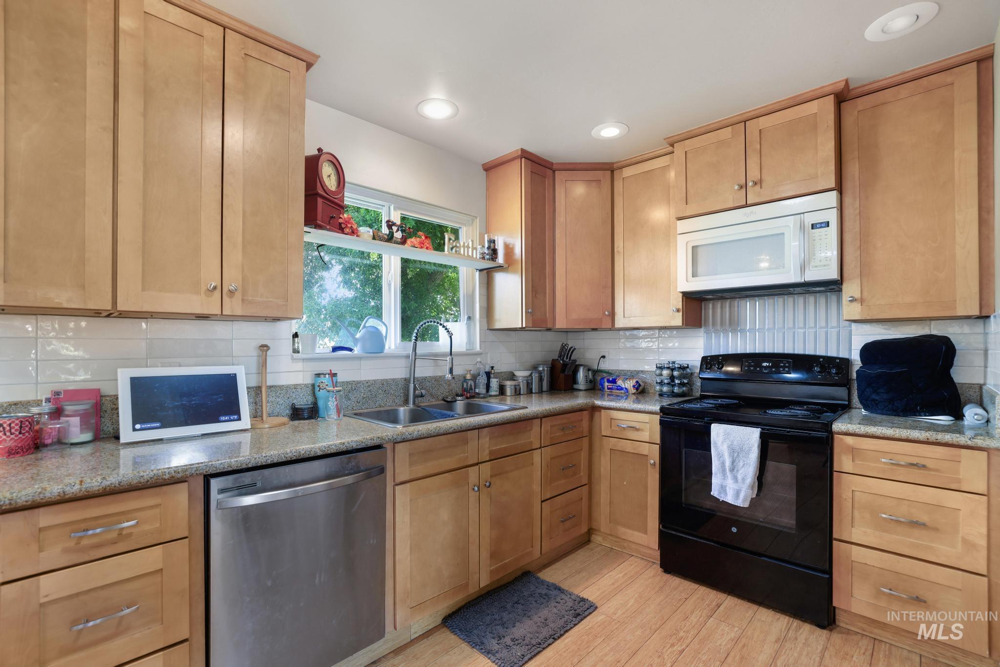 471 Altair Dr, Twin Falls, Idaho 83301, 5 Bedrooms, 3 Bathrooms, Residential For Sale, Price $410,000, 98993379